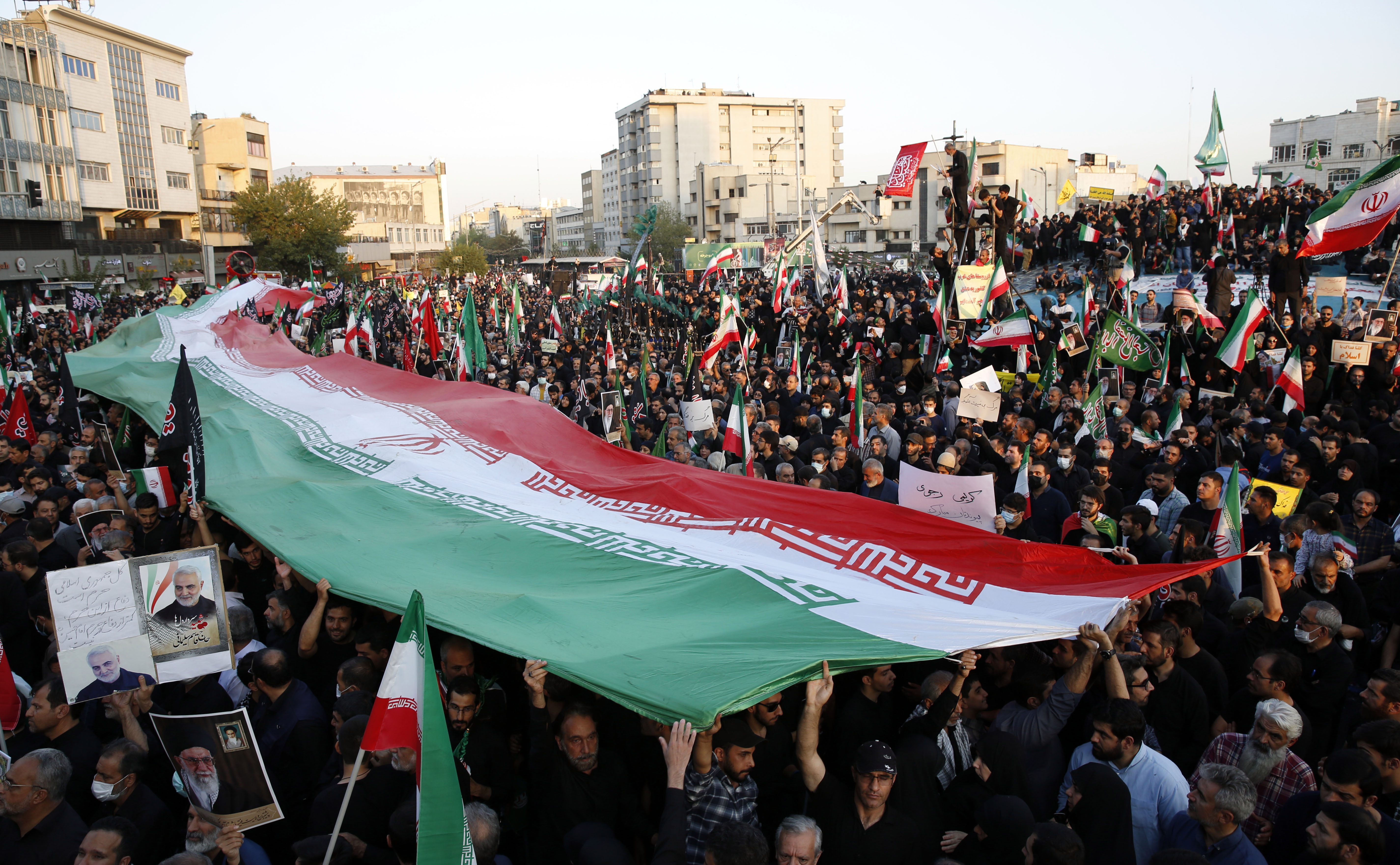 Pro-government rally against Mahsa Amini's death protests in Iran