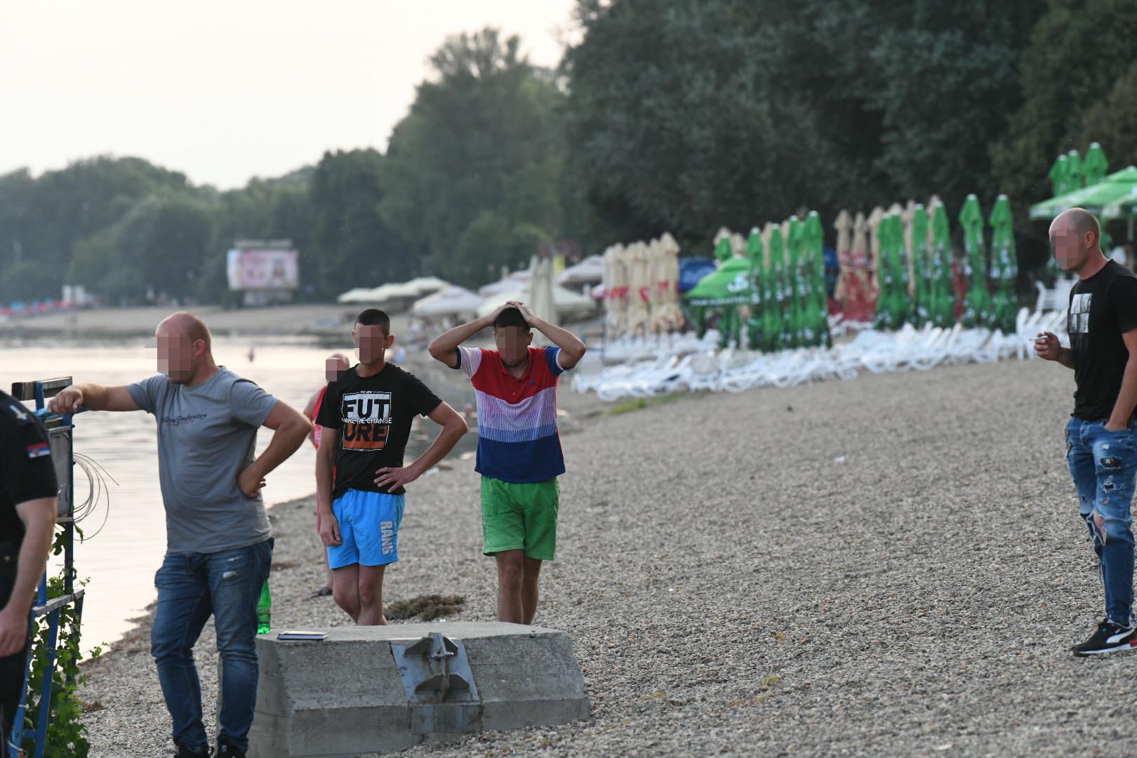 Beograd 24. jul 2022. Ada Ciganlija, potraga za mladicem koji je sa pedaline skocio u jezero i nije izronio, policija, ronioci zandarmerije, potraga Foto:Vesna Lalić/Nova.rs