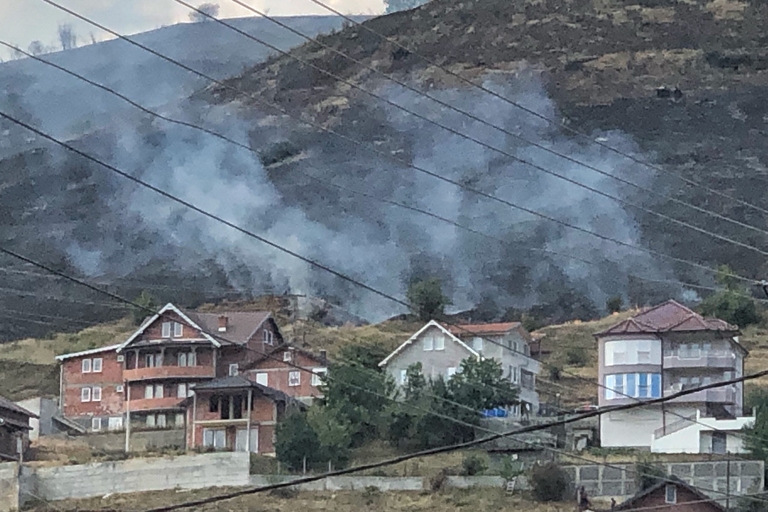 gori brdo iznad novog pazara, novi pazar pozar 26.07.2022