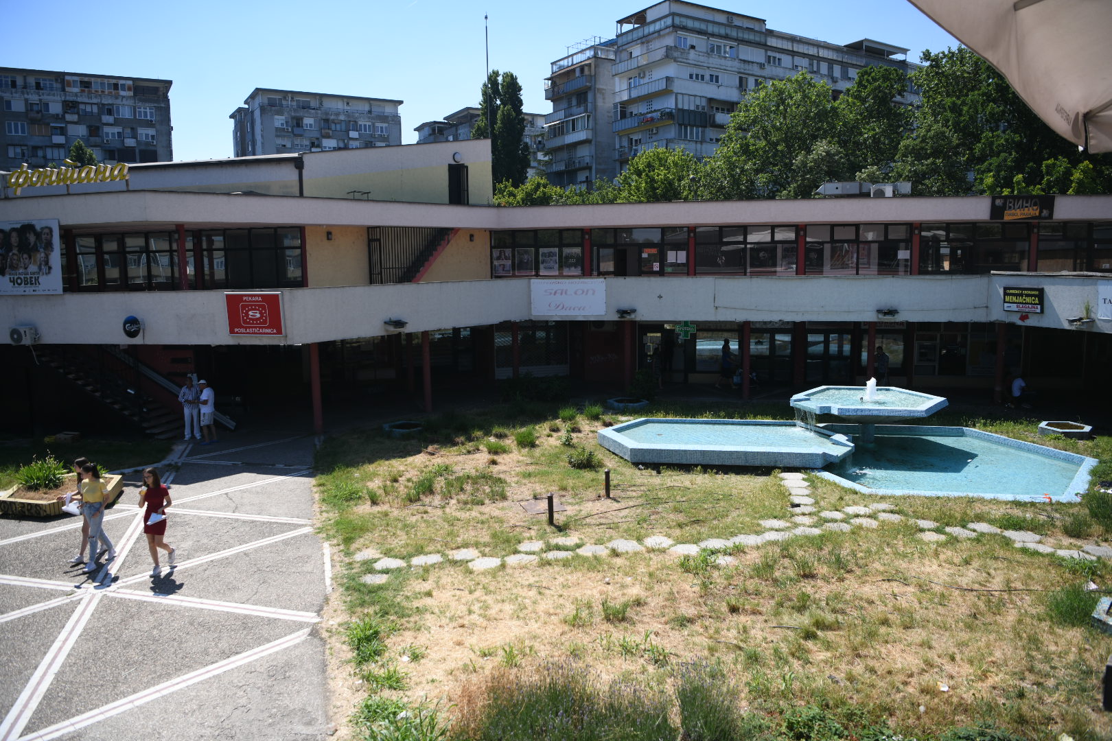 Beograd 13.06.2022. Fontana, Novi Beograd, tržni cenatr Fontana, dečak od sedam, 7 godina iz Obrenovca pronađen, pronadjen, go i uplašen u fontani, hronika Foto: Vesna Lalić/Nova.rs