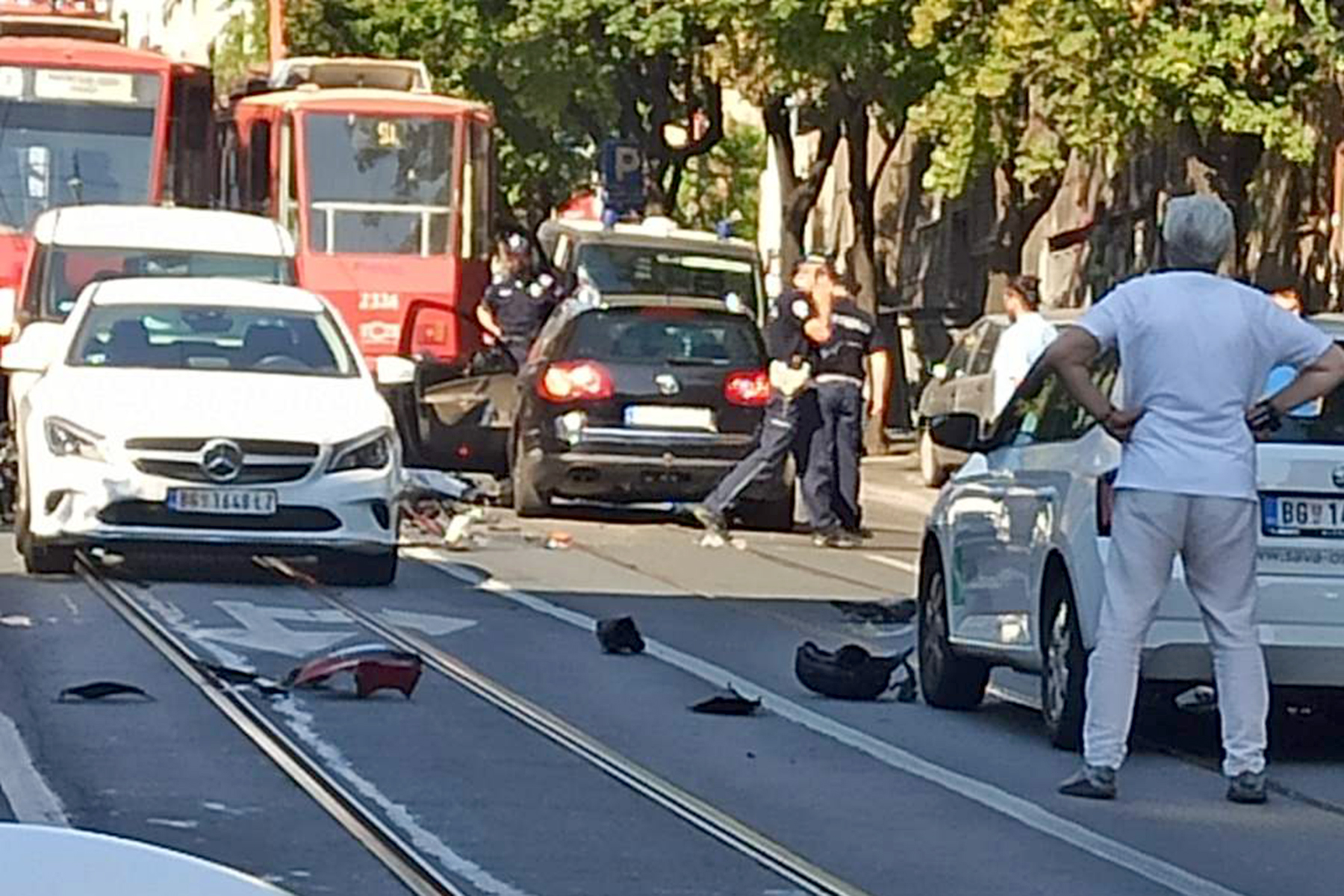 Saobracajna nesreca, saobracajka, bulevar kralja aleksandra, poginuo motociklista