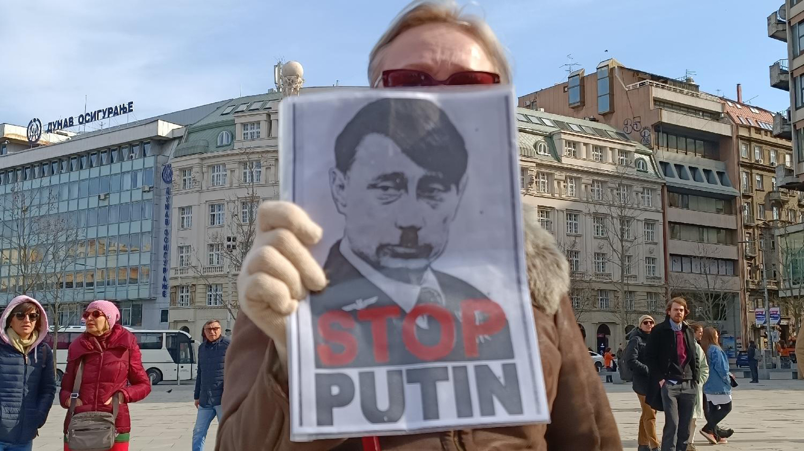 Mesto: Beograd
Datum: Sun Mar 20 15:24:51 CET 2022
Dogadjaj: DRUŠTVO/POLITIKA - Neformalna grupa građana Rusi, Ukrajinci, Belorusi i Srbi zajedno protiv rata organizovali su danas mirni skup i šetnju u znak podrške narodu Ukrajine
Izvor: FoNet