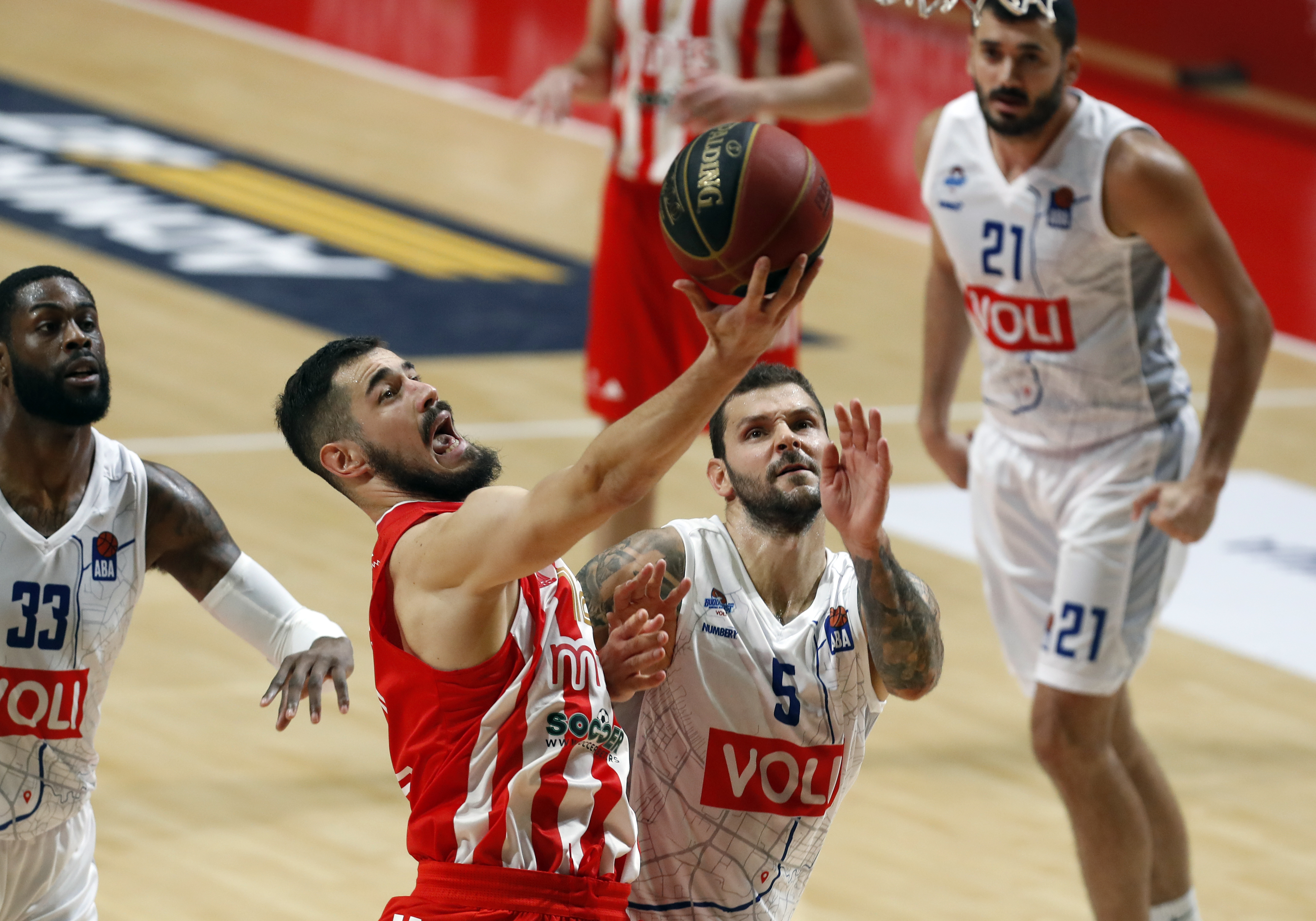 Nikola Kalinic i Vladimir Micov Crvena Zvezda - Buducnost ABA Regionalna Liga  4.10.2021. Beograd, Srbija  foto: Pedja Milosavljevic/STARSPORT