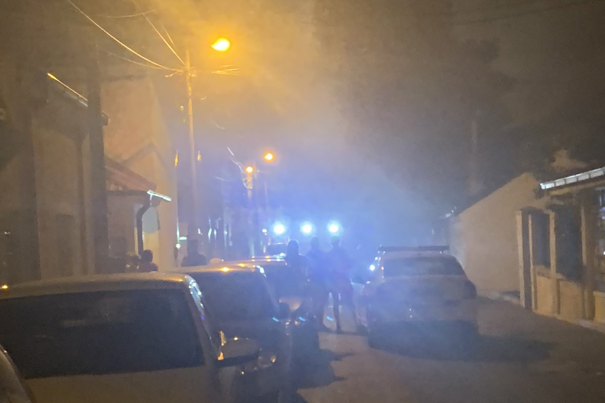 Beograd 10.08.2022. Požar na Voždovcu, Voždovac, požar, policija, Foto: Nova.rs