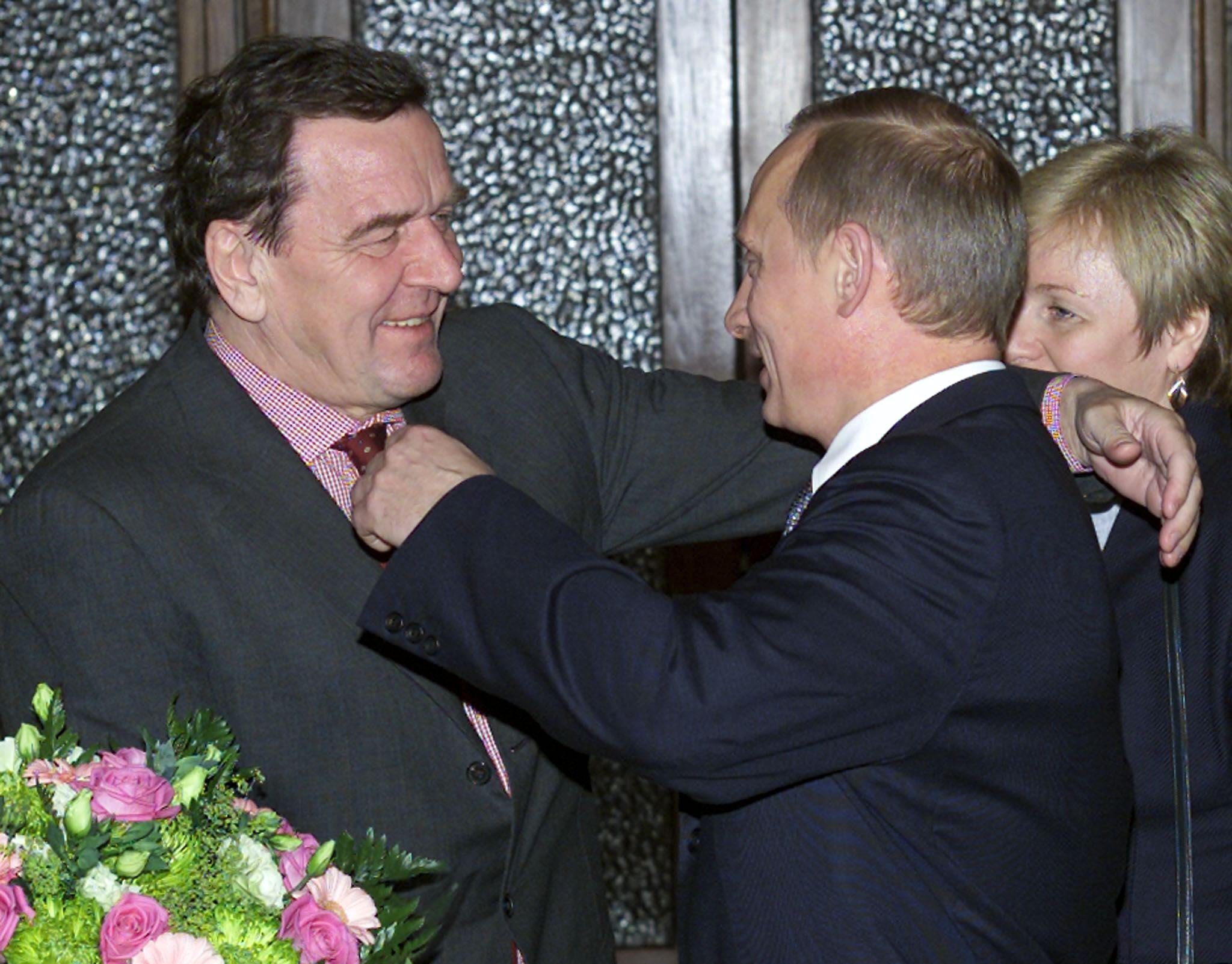 RUSSIA - PUTIN-SCHROEDER