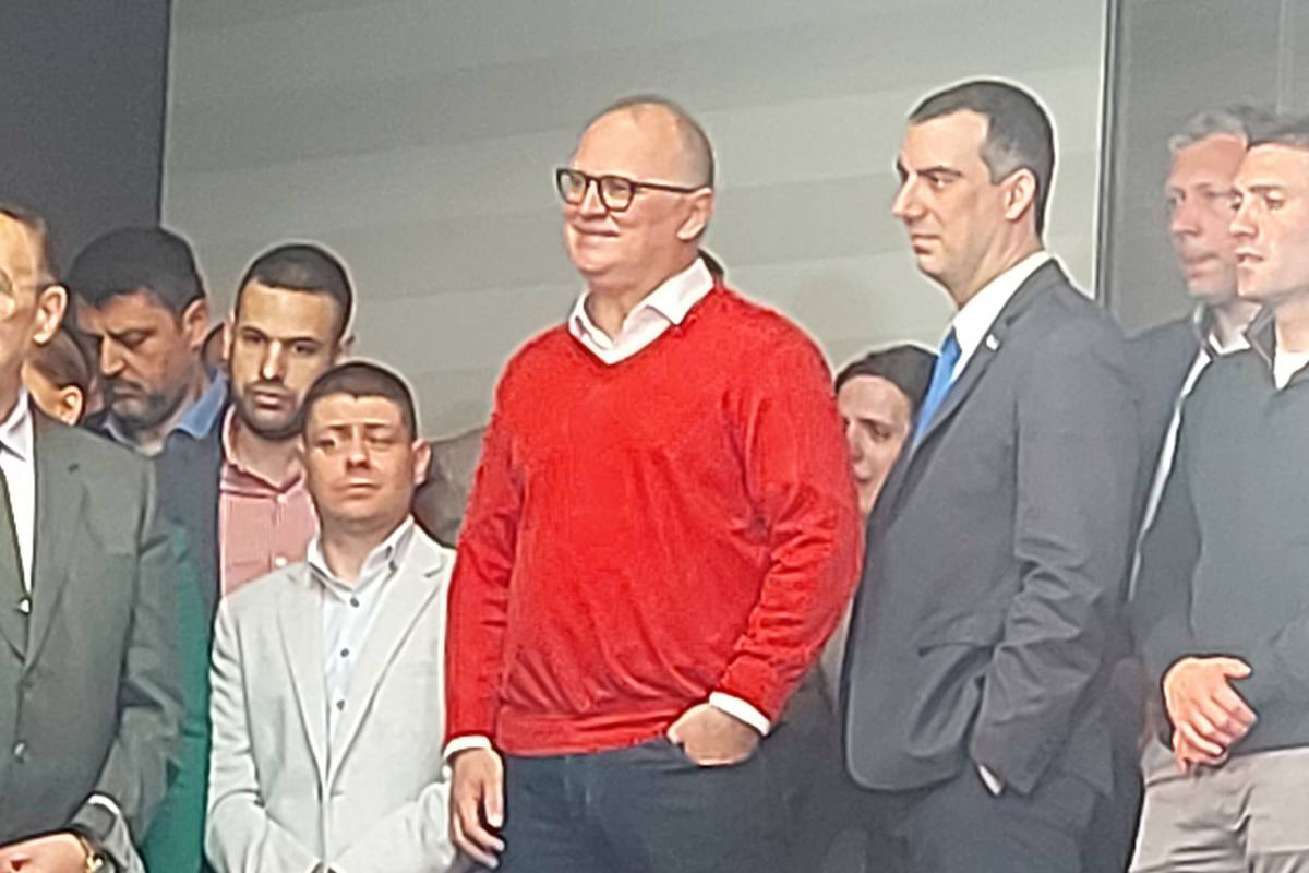 Beograd 03. april 2022. Izborni stab SNS Srpska napredna stranka izborna noc