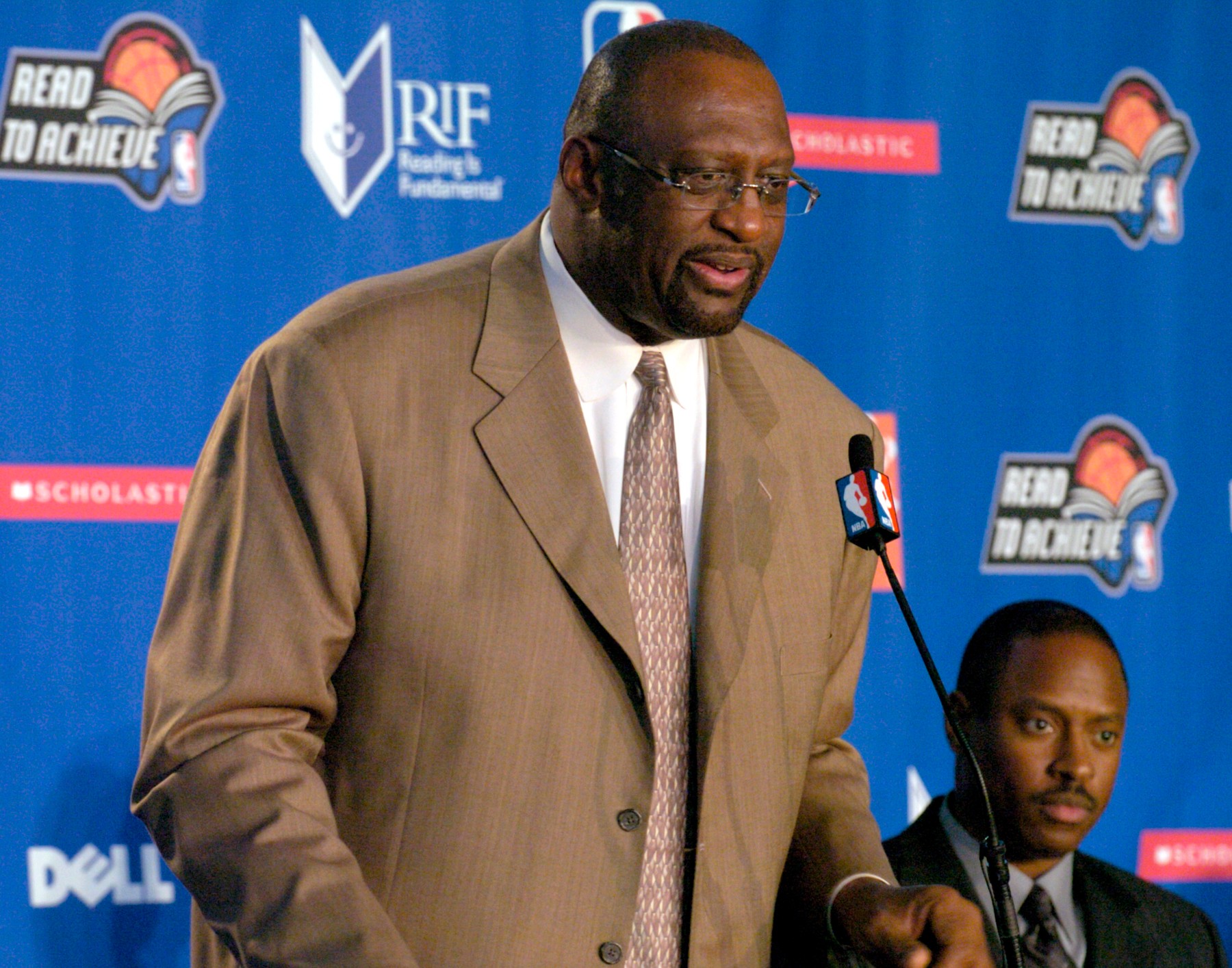 NBA Unveils Reading and Learning Center at Los Angeles Boys &amp; Girls Club