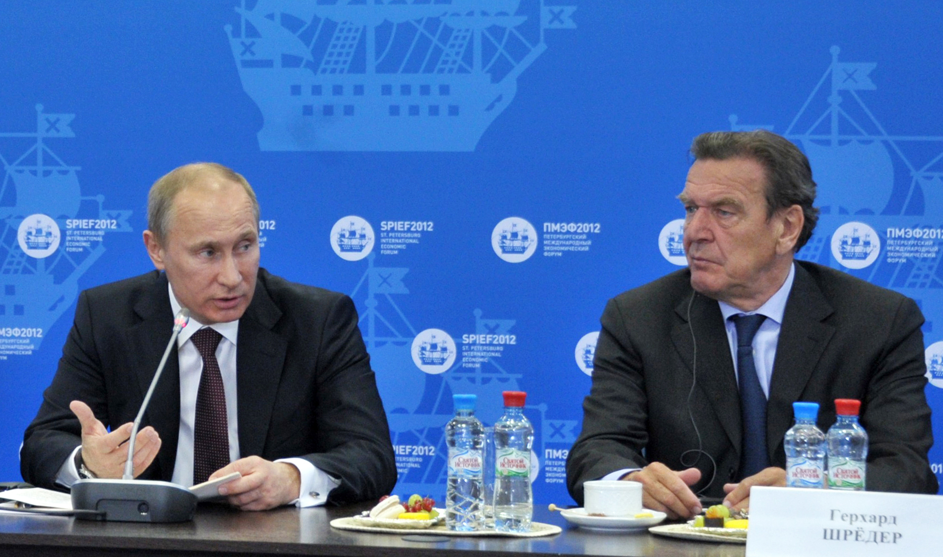 Vladimir Putin, Gerhard Schroeder