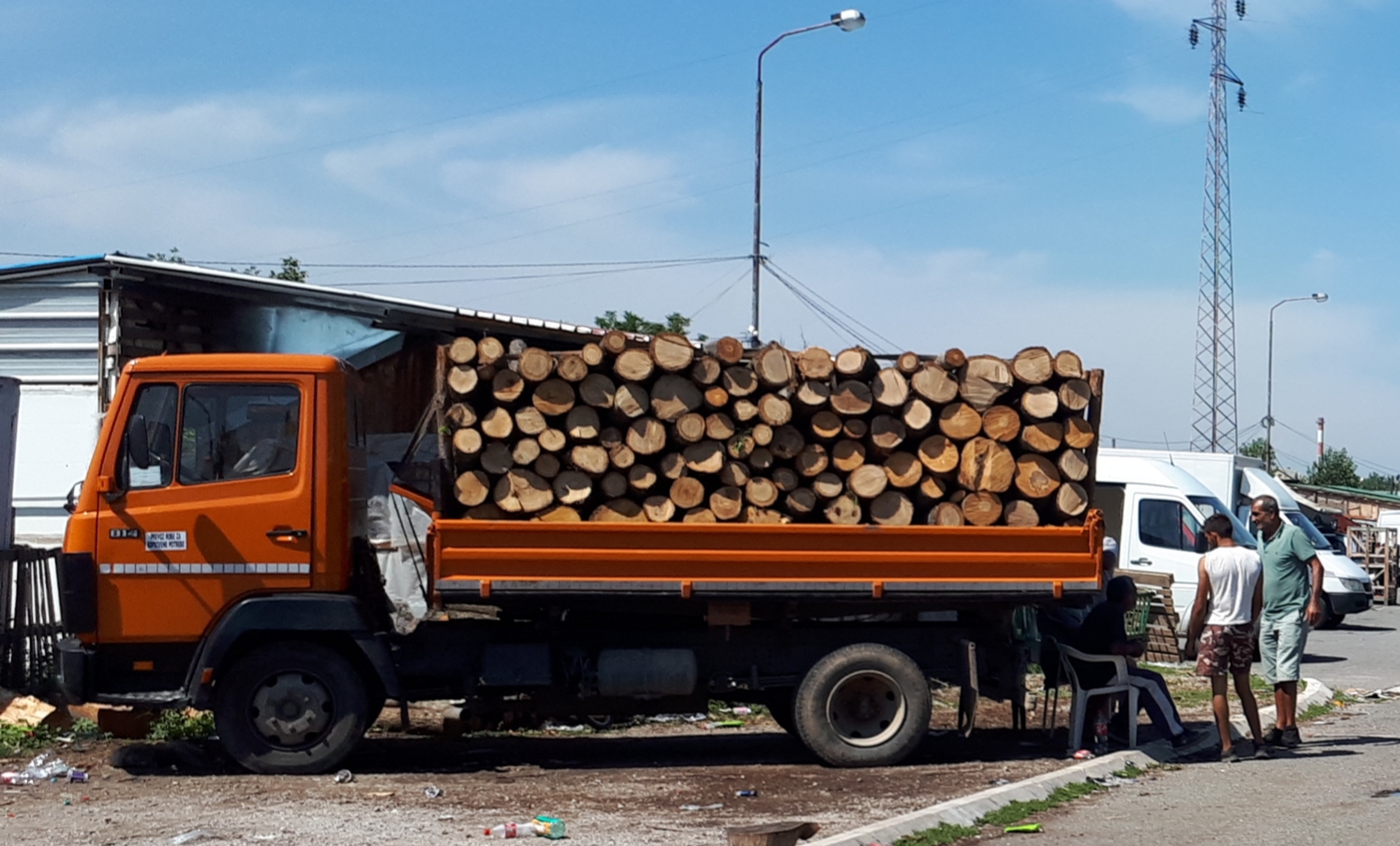 Kvantaska pijaca i ogrevno drvo
