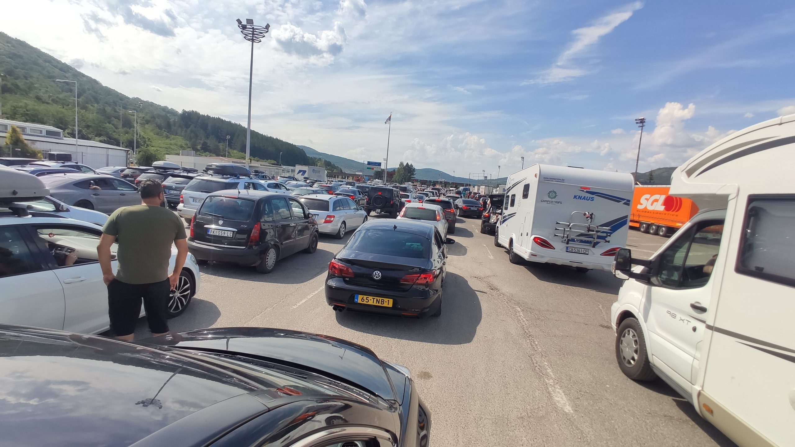 Gradina 16. avgust 2022. Granicni prelaz Gradina, ulaz u Srbiju iz Bugarske, guzva, automobili Foto:Goran Srdanov/Nova.rs