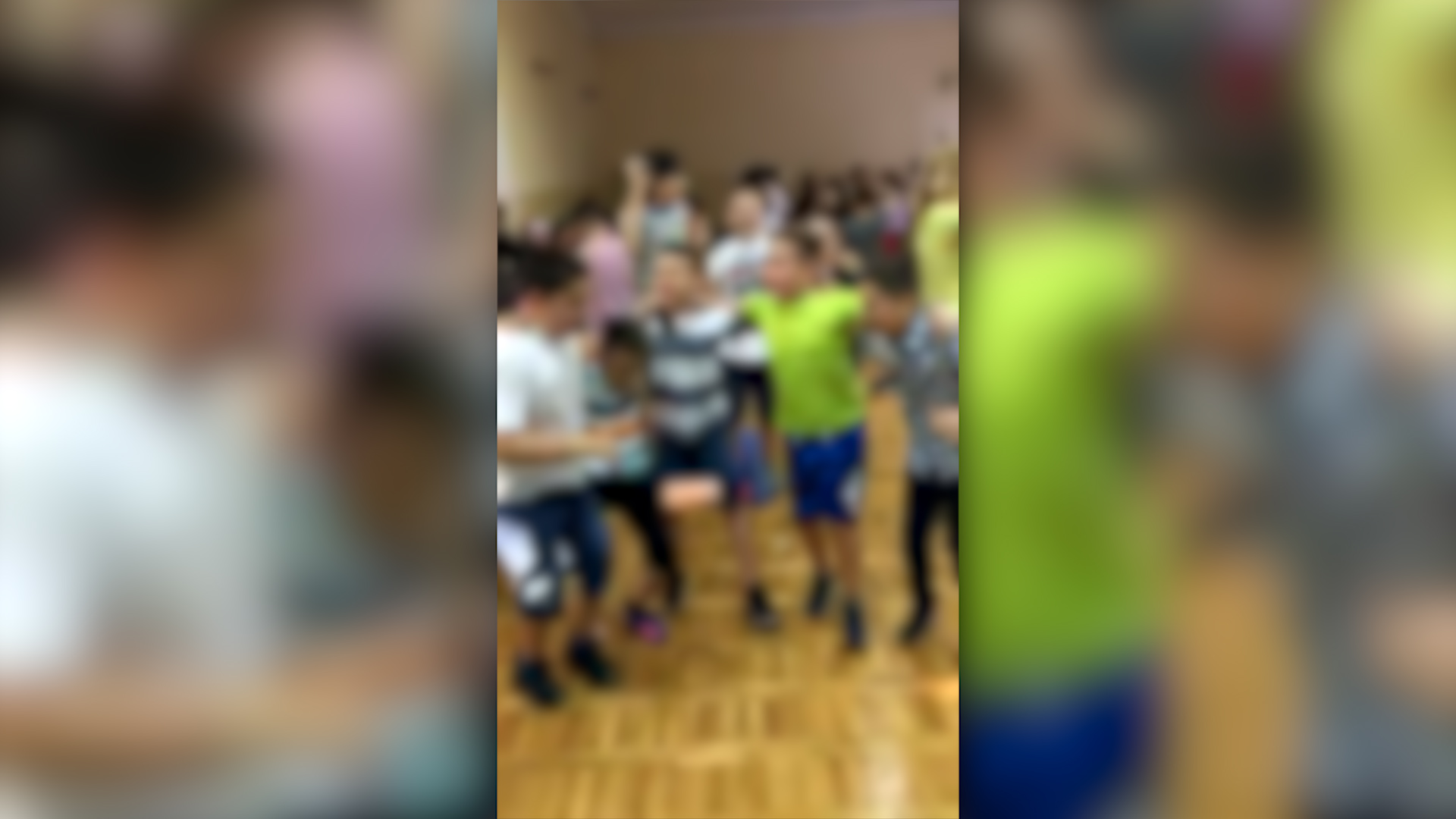 Deca se vesele u vrtiću uz pesme Baje Malog Knindže