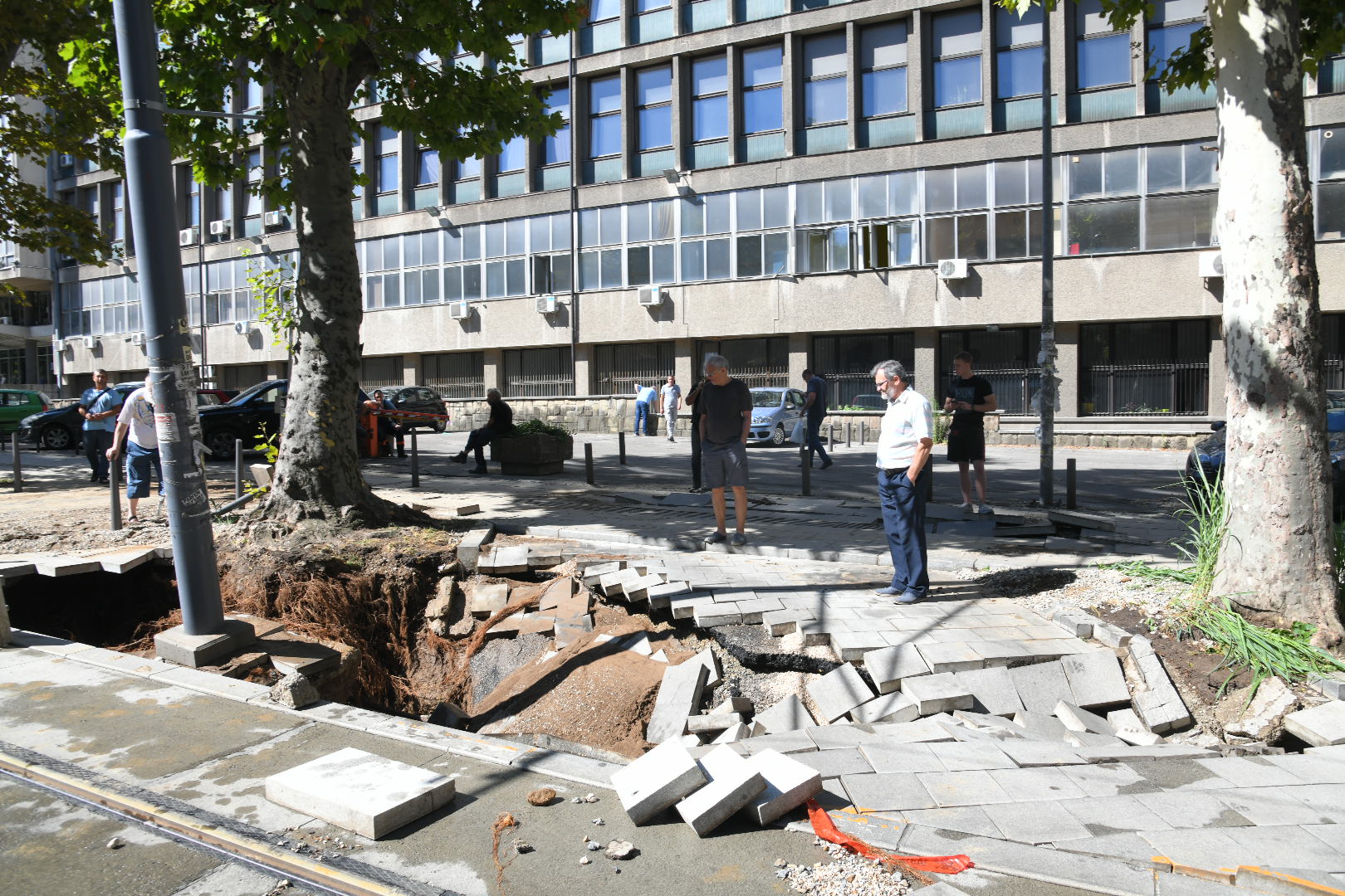 Beograd, 14.07.2022. Poplava u Kraljice Marije, pukla cev, vodovod i kanalizacija Foto:Nemanja Jovanović/Nova.rs