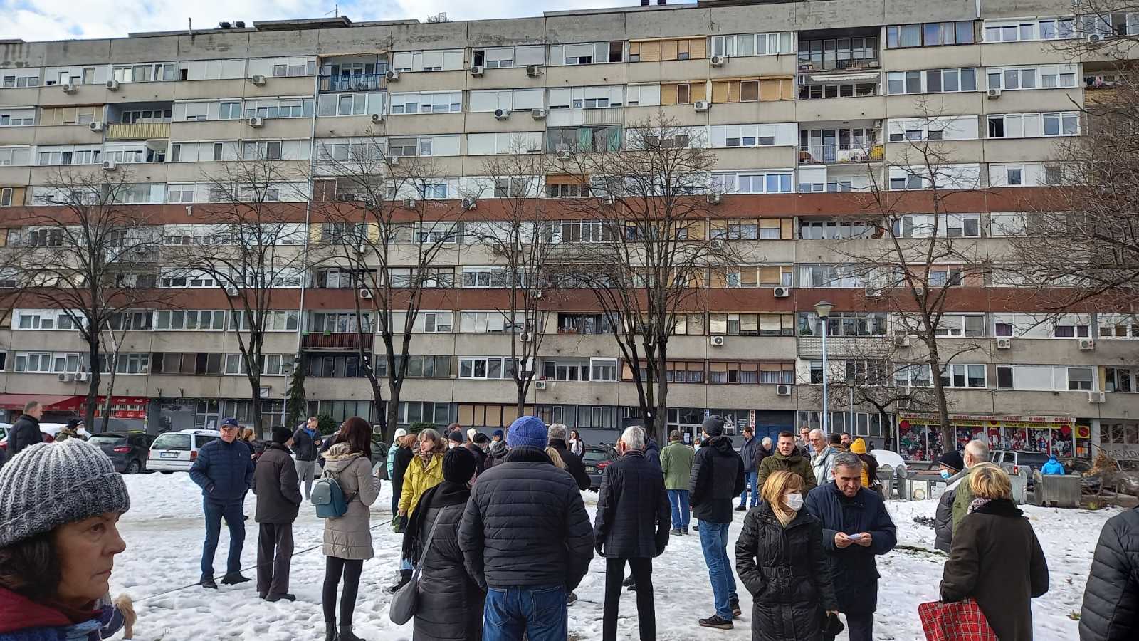 Blok 8, Novi Beograd, protest, stanari Foto: Nova.rs
Fotografiju prosledio Mihailo Jovićević, slikala koleginica Dunja Marić