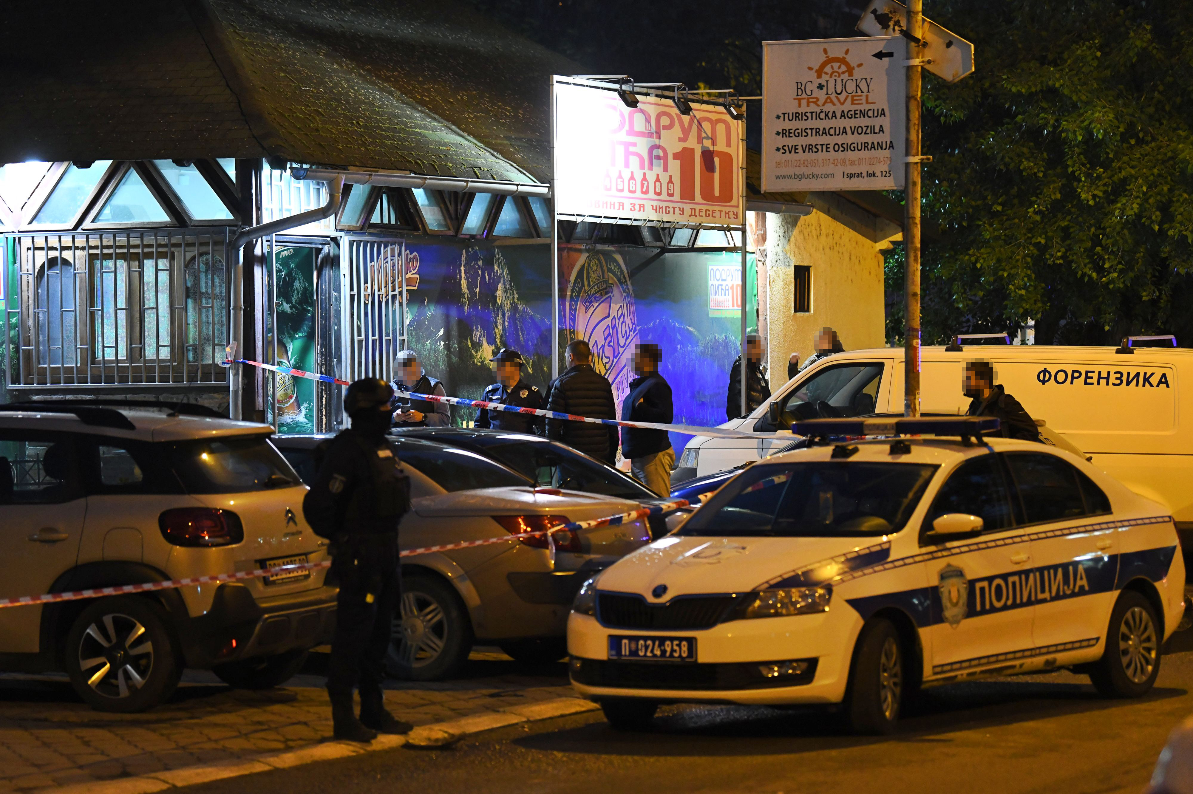 Beograd 28.04.2022. Novi Beograd, blok 44, pucnjava, ubistvo, ubijen vlasnik kafića Ritual na Novom Beogradu. Policija, hitna pomoć, uviđaj, uvidjaj Foto: Goran Srdanov/Nova.rs