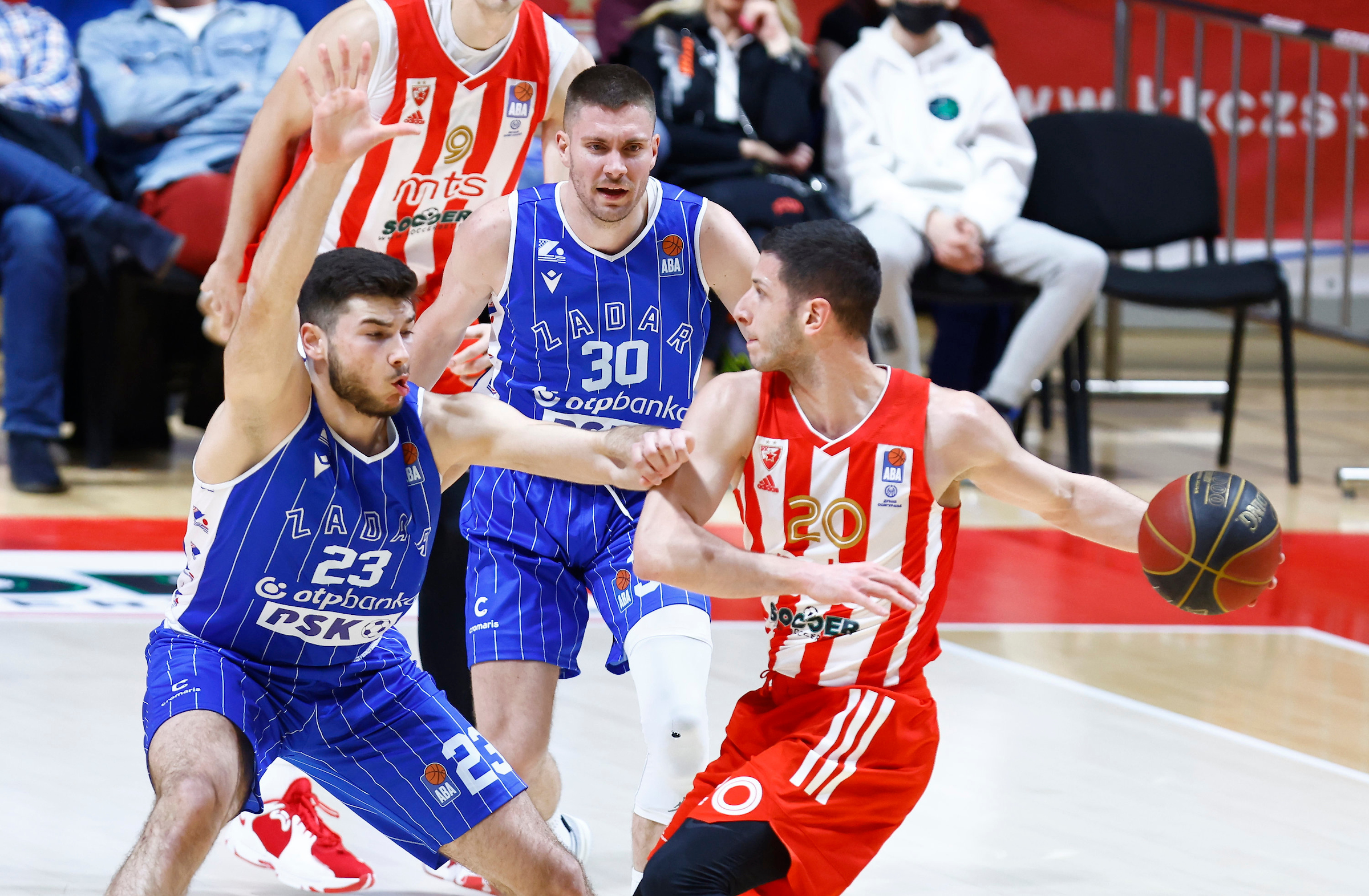 Košarka, Crvena Zvezda Zadar, utakmica Foto: Marko Djokovic/Starsport