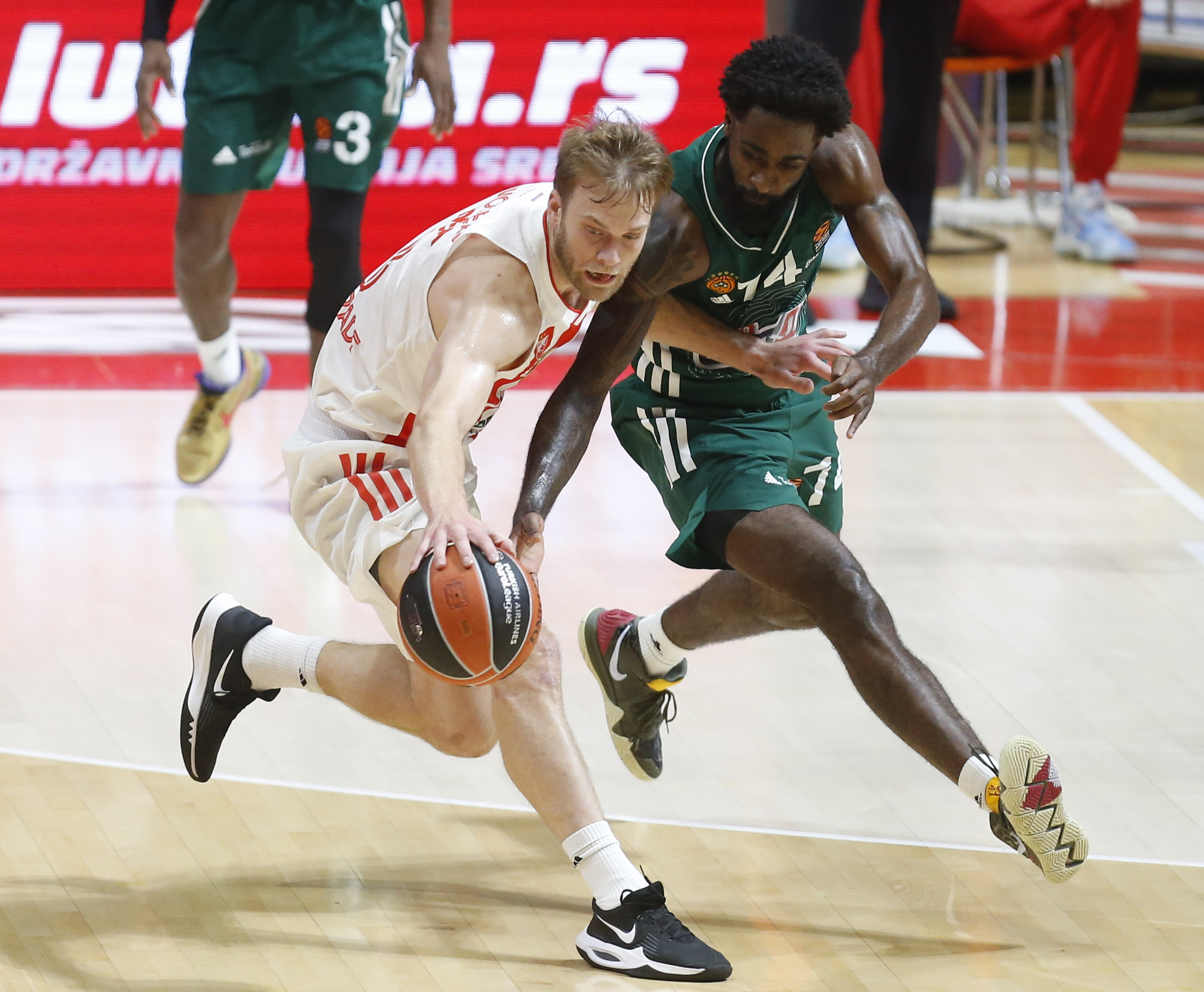 Zvezda-Panathinaikos_270530