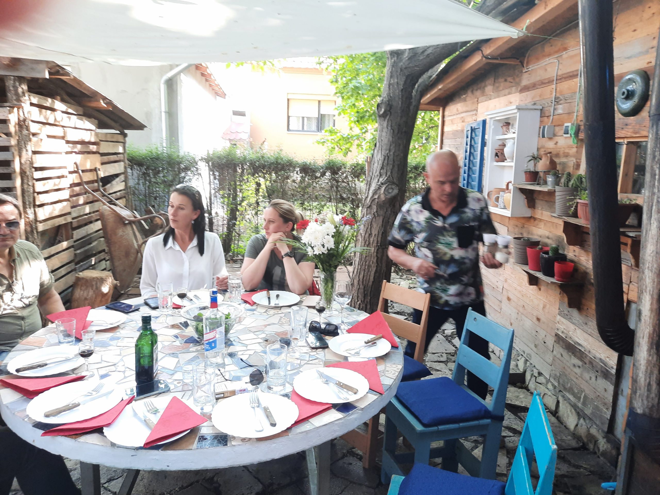 Čačak, 22.05.2022. Galicija Končita i Predrag Stefanović, filipinka i čačanin, kuća puna ljubavi filipinke Končite i Predraga iz Čačka Foto: Ljubica Sokić/Nova.rs