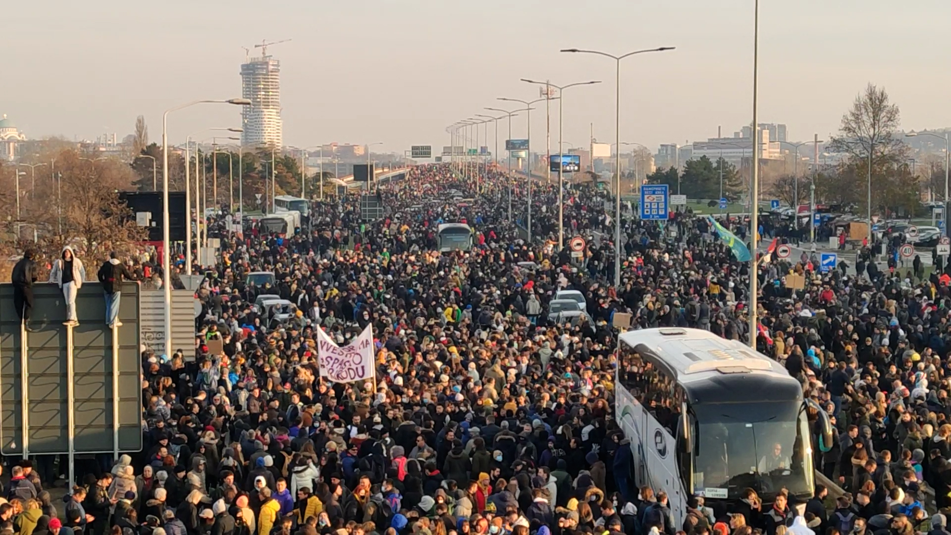 Foto: Nova.rs/Video blokada, protest, protesti, blokade u srbiji, demonstracije, demonstranti, ekoloski ustanak, protest za ocuvanje zemlje vode vazduha, zemlja, voda, vazduh
