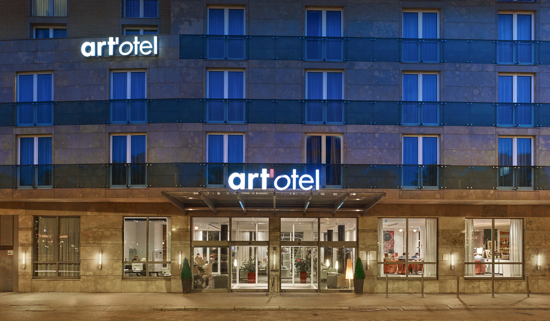1655816629-artotel-budapest_front.jpg