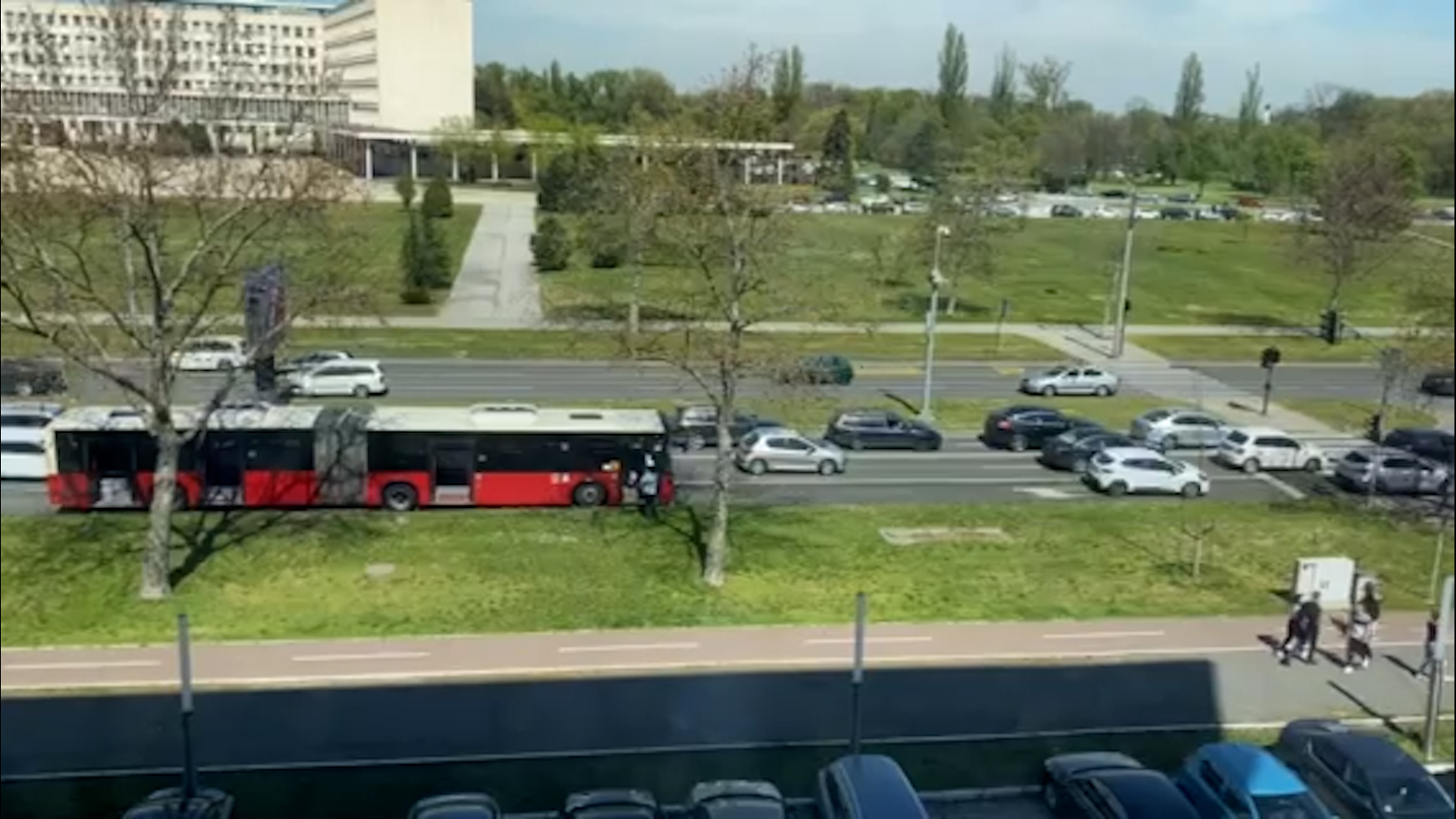 pukla_guma_na_autobusu_ds