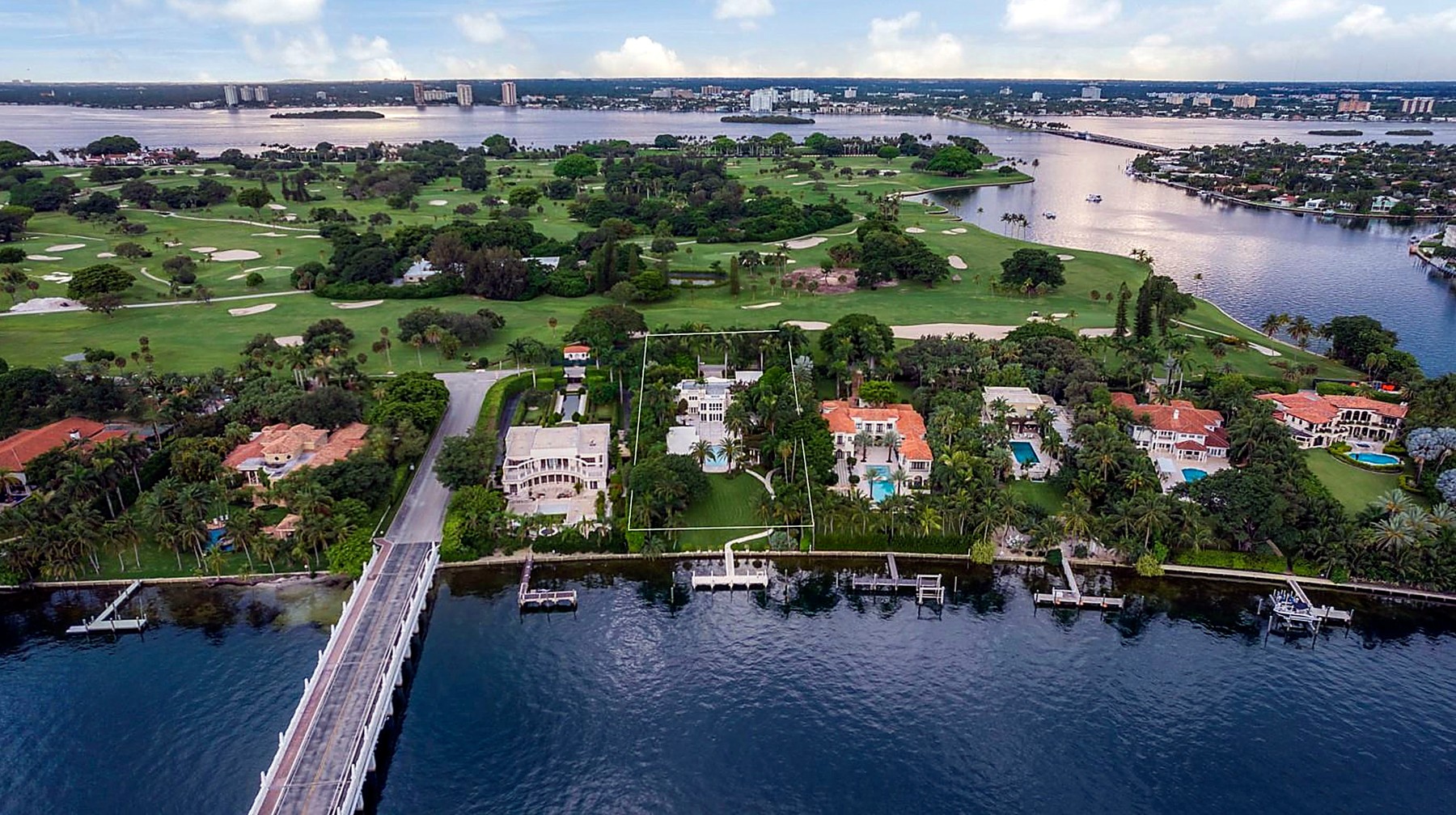 Don Francisco Sold His Miami Mansion For $ 23.75 Million Dollars