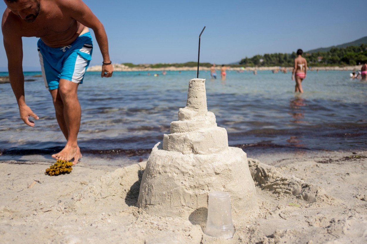 Image: 204911579, License: Rights-managed, Restrictions: , Model Release: no, Credit line: Konstantinos Tsakalidis / Alamy / Alamy / Profimedia
