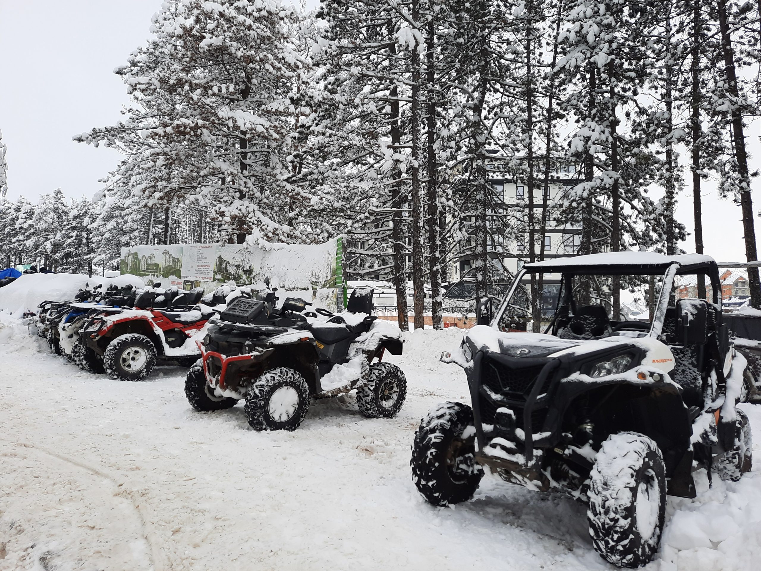 Zlatibor, Užice, zima, sneg, kvad. Zlatibor: Kroz prirodu kvadom ili kočijama, šetnja izašla iz mode Foto: Slavica Panić/Nova.rs