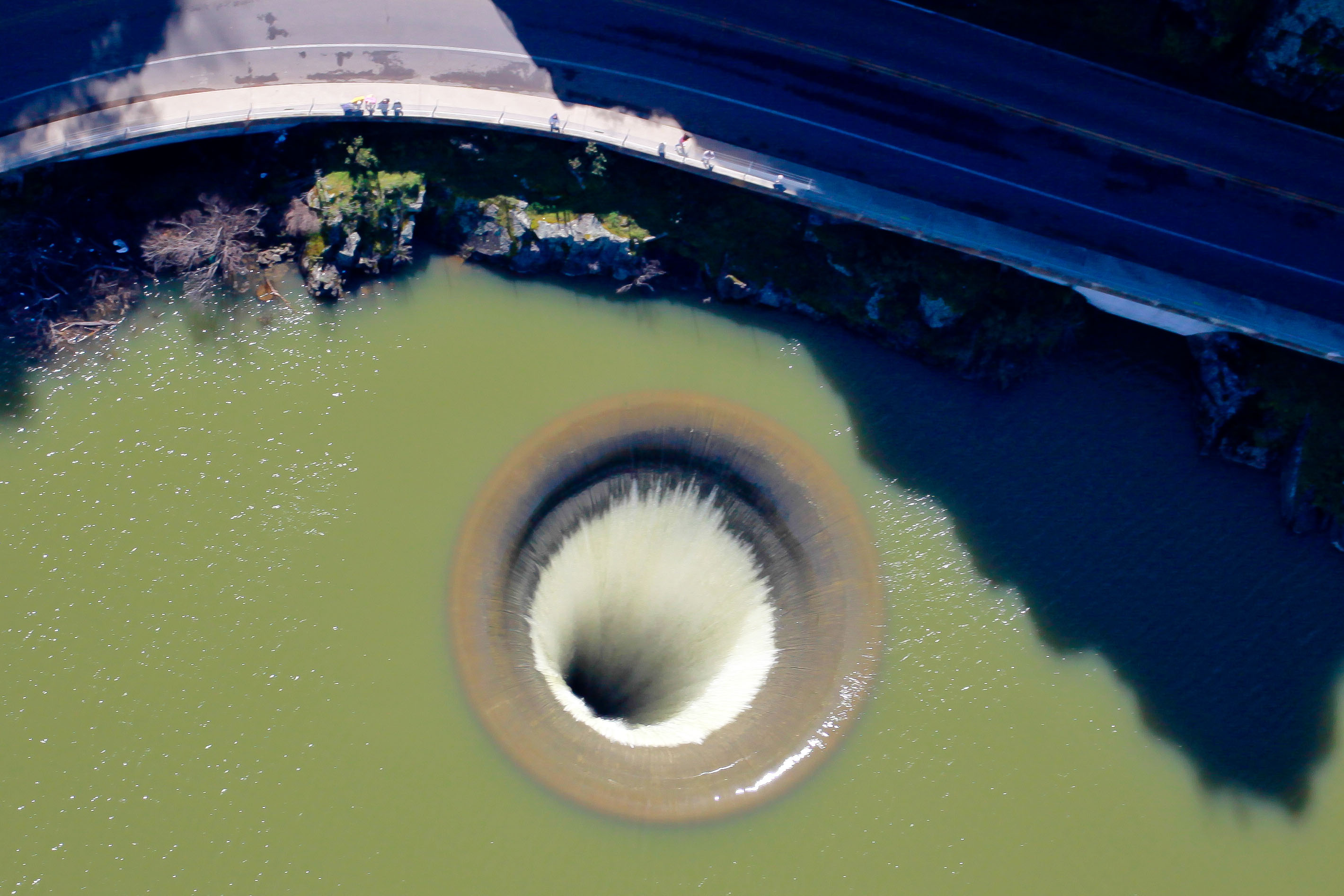 Glory Hole Drains Flood-Filled Lake Berryessa
