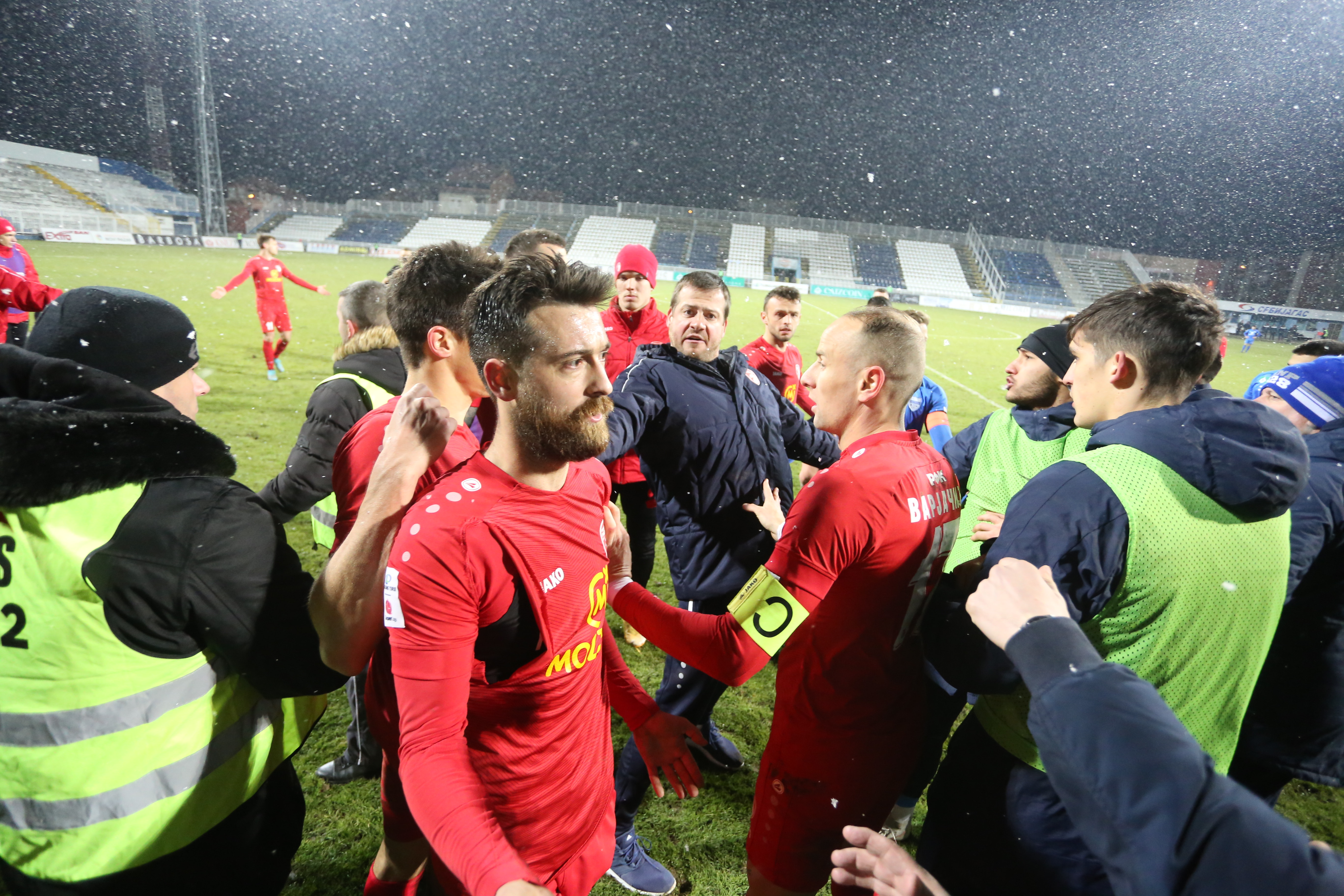 IMG_0497 Policija traga za huliganima sa stadiona