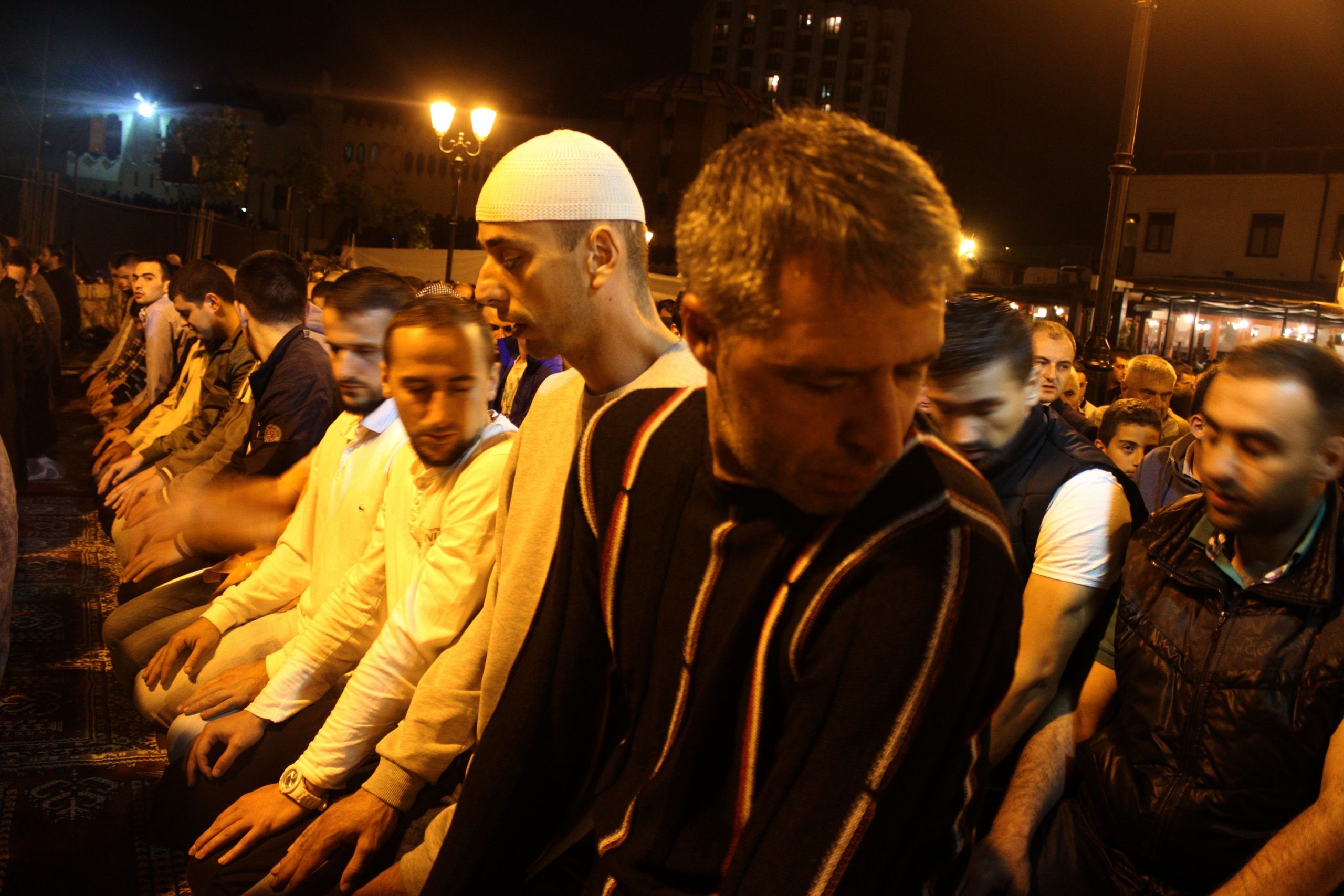 Večeras za Muslimane nastupa noć vrednija od 1000 meseci Lejletul Kadr