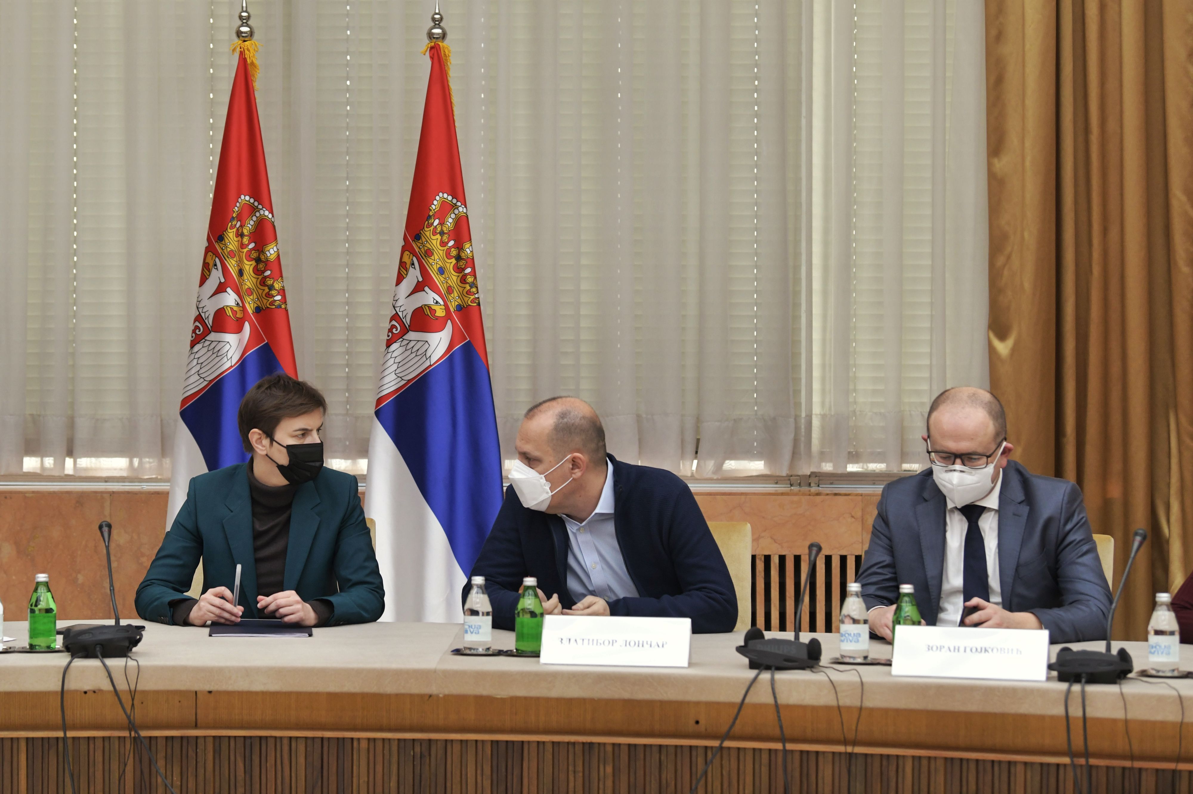 Sednica kriznog staba