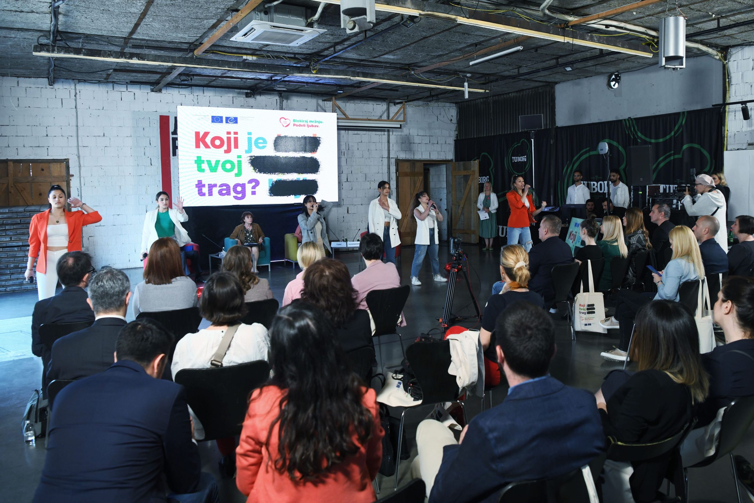 Beograd 05.05.2022. Blokiraj mržnju. Podeli ljubav. Zajednička kampanja Evropske unije i Saveta Evrope predstavljena na Dorćol Placu. Savet Evrope, Evropska unija, kampanja Foto: Goran Srdanov/Nova.rs