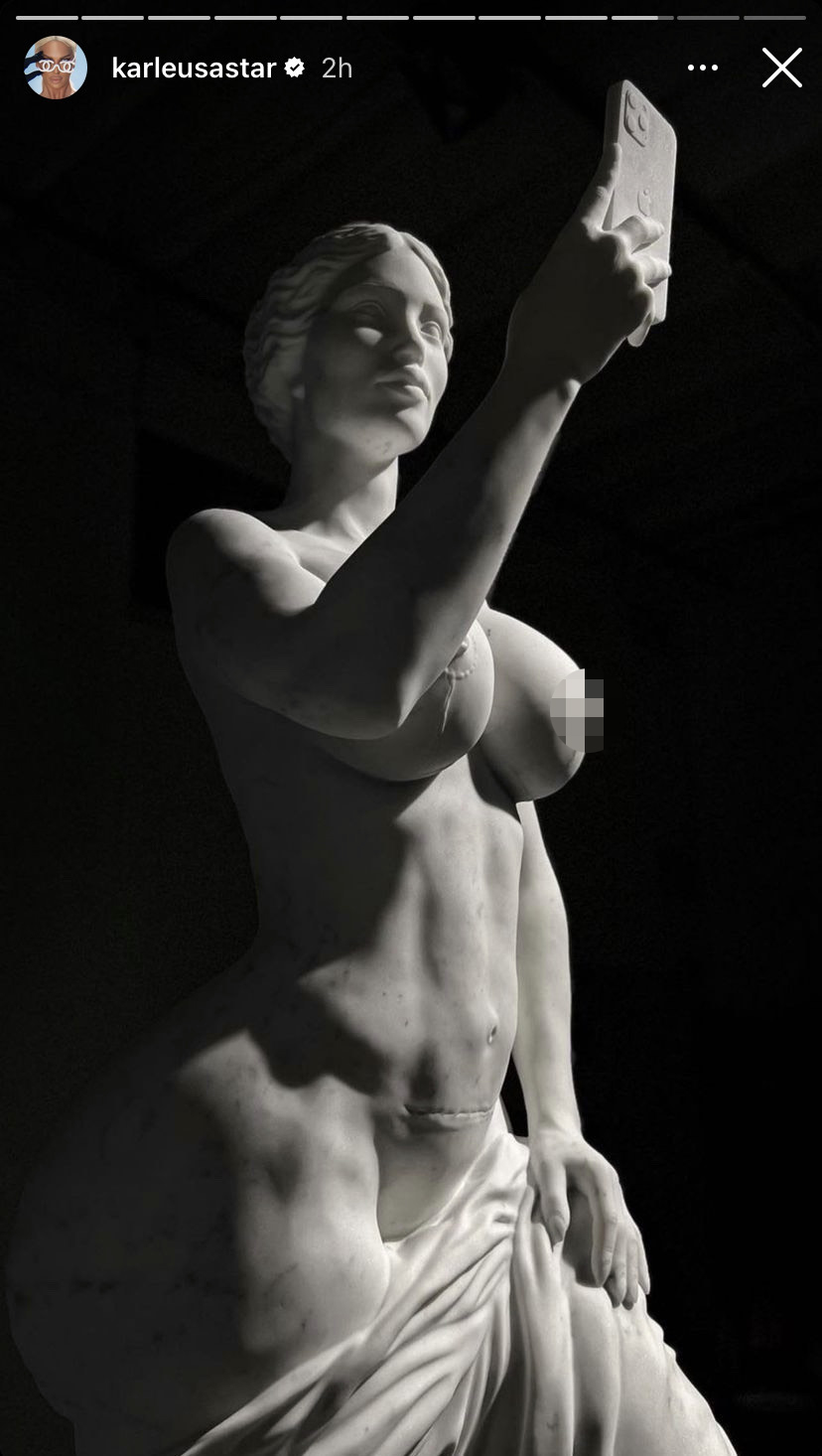 Jelena Karleuša, skulptura Foto: Instagram/karleusastar