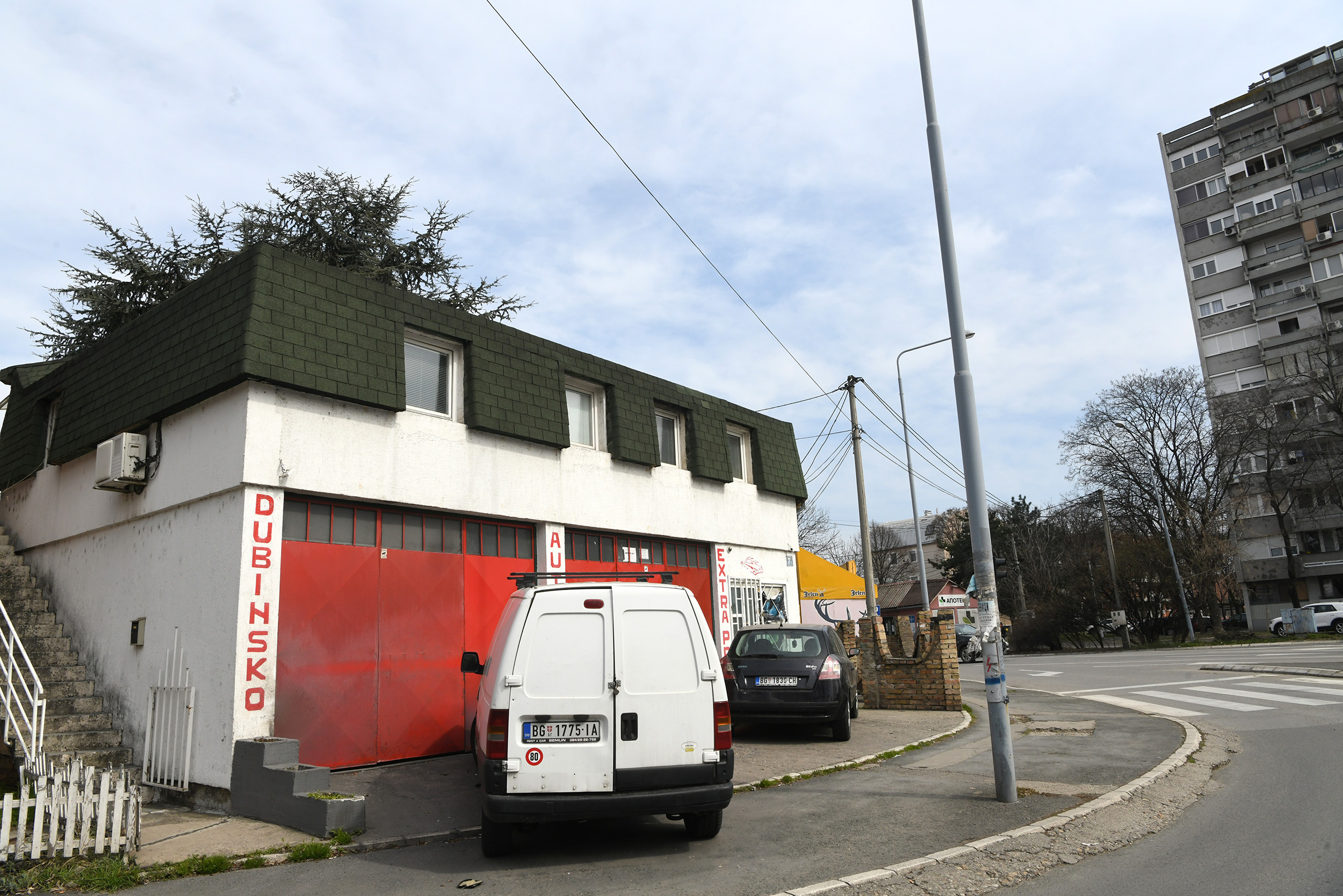 Auto perionica "Skver 001" , Zemun, reket, hronika, Skver 001