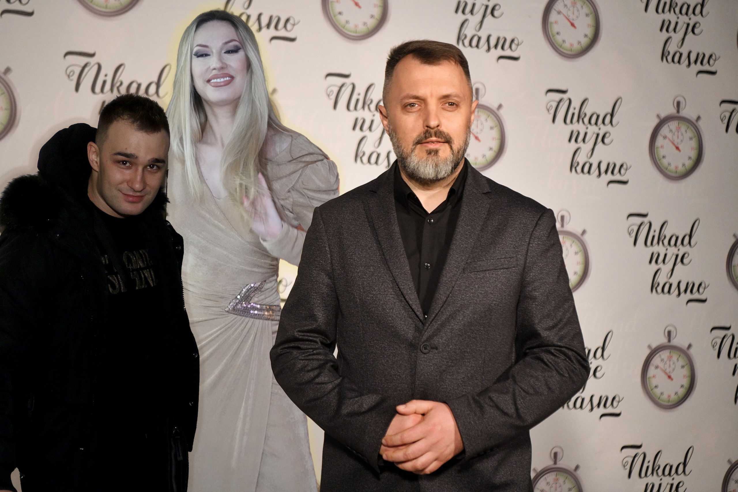 Nenad Manojlović pevač, Rada Manojlović i Haris Berković  Brat Rade Manojlović progovorio o njenom odnosu sa Harisom Berkovićem: Zbog jedne rečenice bi pevačica mogla da mu zameri