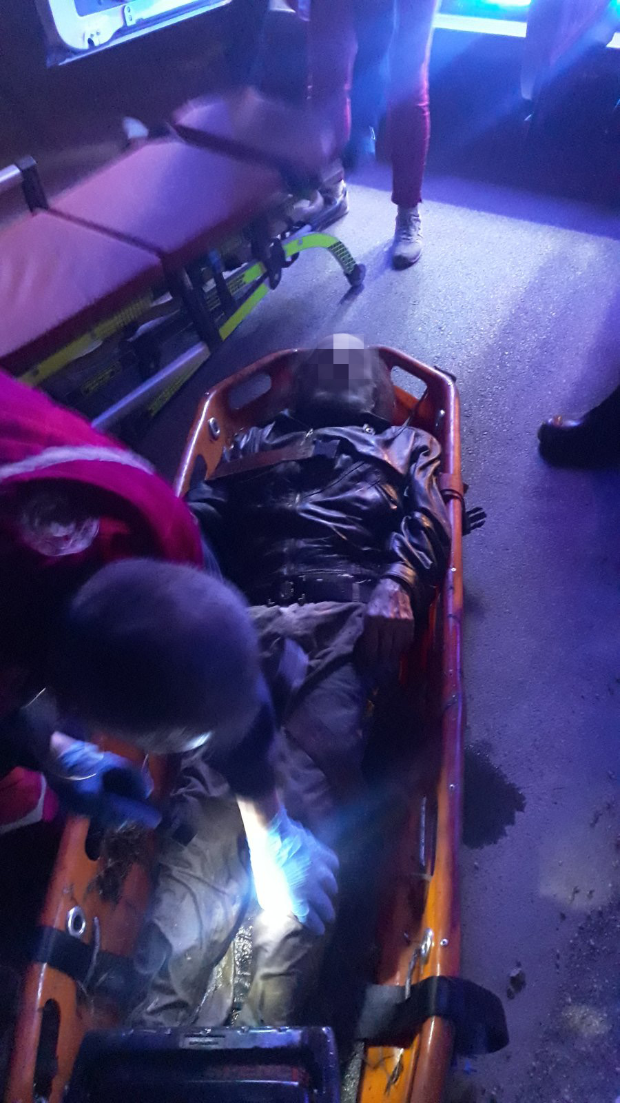 Davljenje u zivom blatu policija uvidjaj, Sremski Karlovci, akcija spasavanja muskarca koji je upao u mulj, rit izmedju Dunava i puta