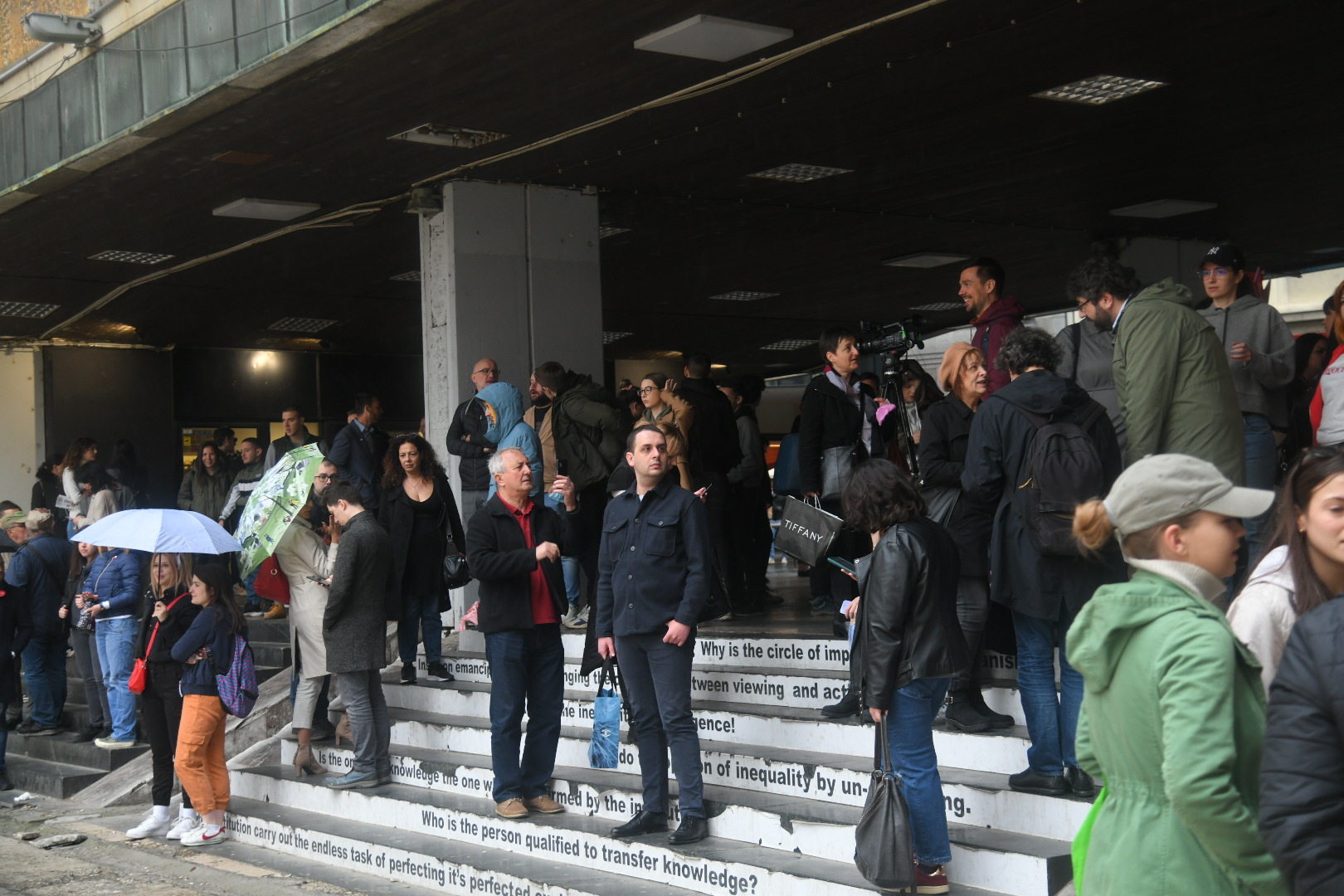 Beograd 31.03.2022. Plato, Filozofski fakultet,  protest studenata foto nemanja jovanovic
Studenti nisu na prodaju, Protest zbog vređanja studenata