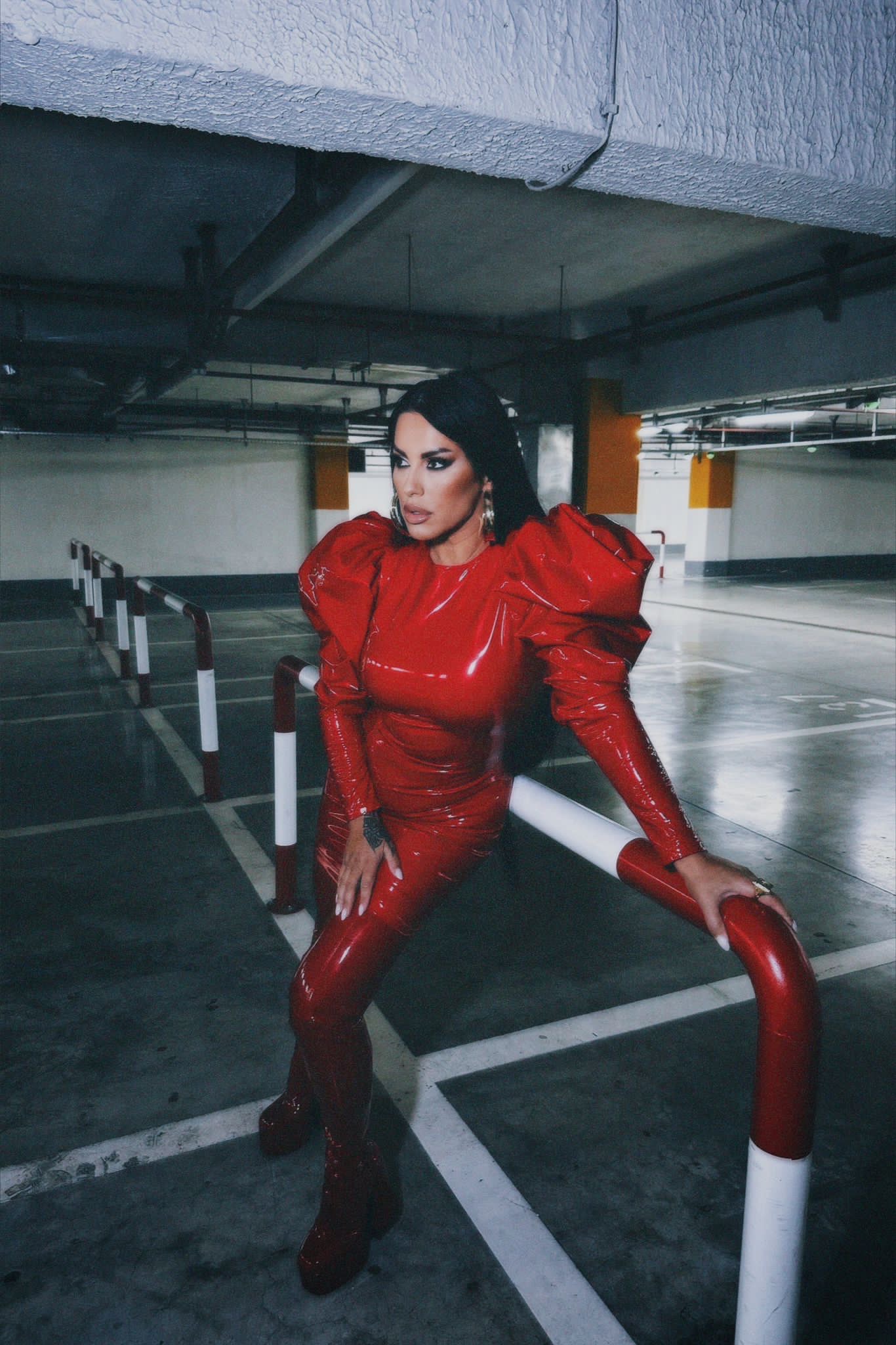 b21fdf7c-9ede-4d57-ad54-e71fbe4b6a53