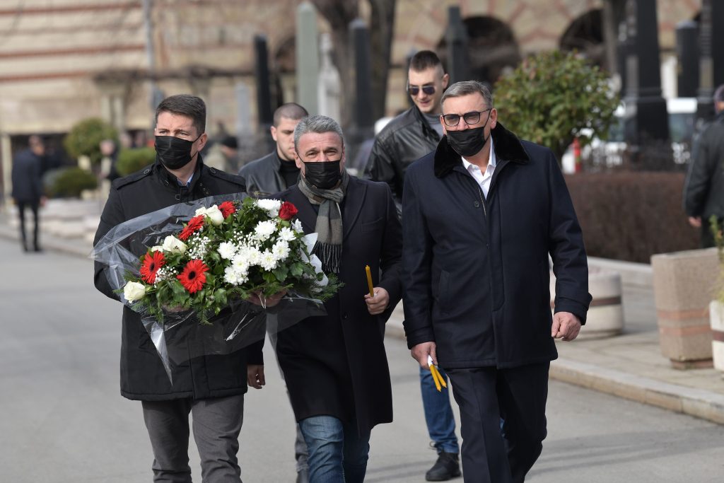 dragan stevanovic milun todorović drobnjak  i ekipa sahrana ksenija vučić