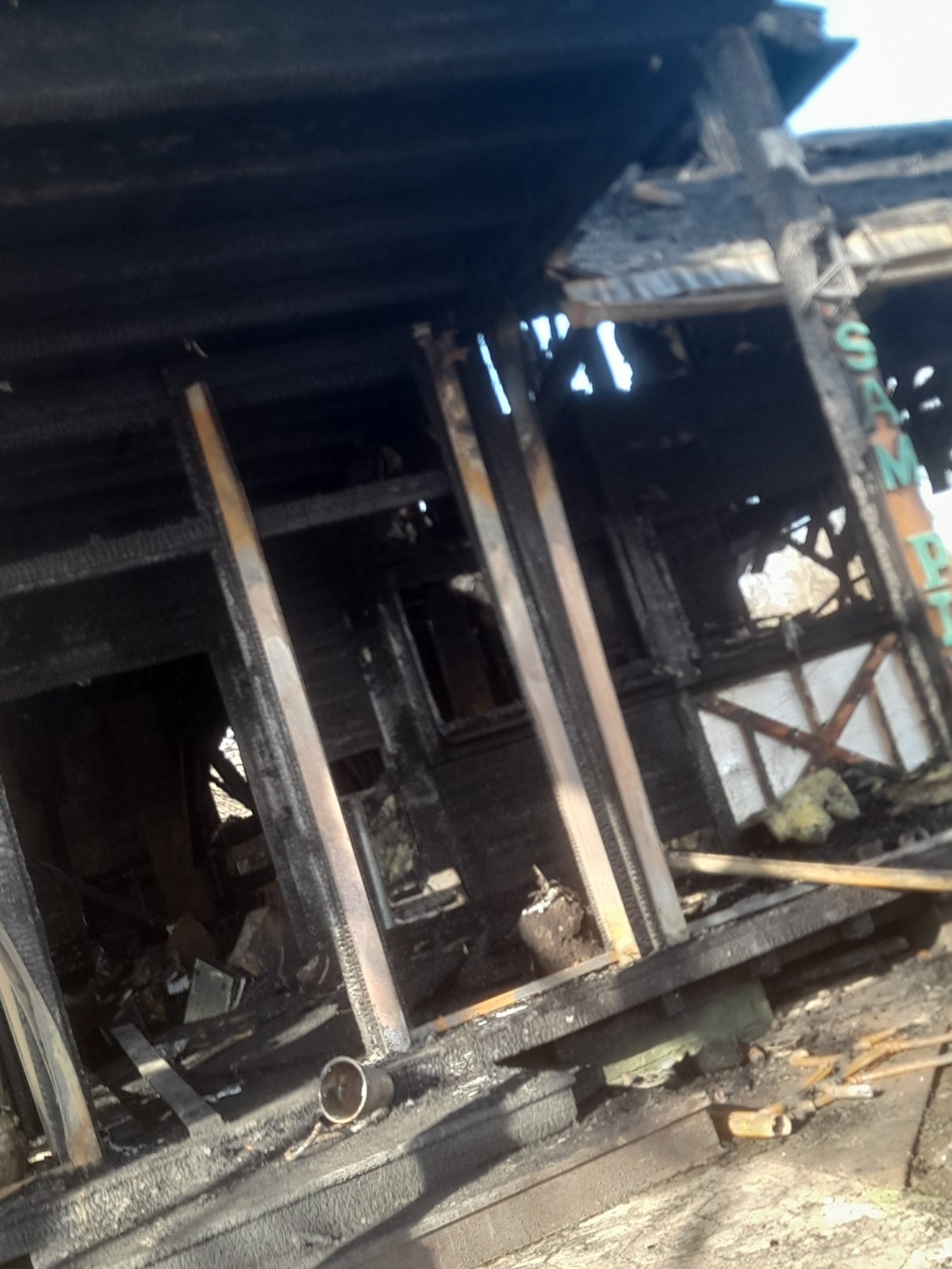 Restoran Osam plus, požar, zgarište, vatrogasci Foto: Una Jelovac/Nova.rs