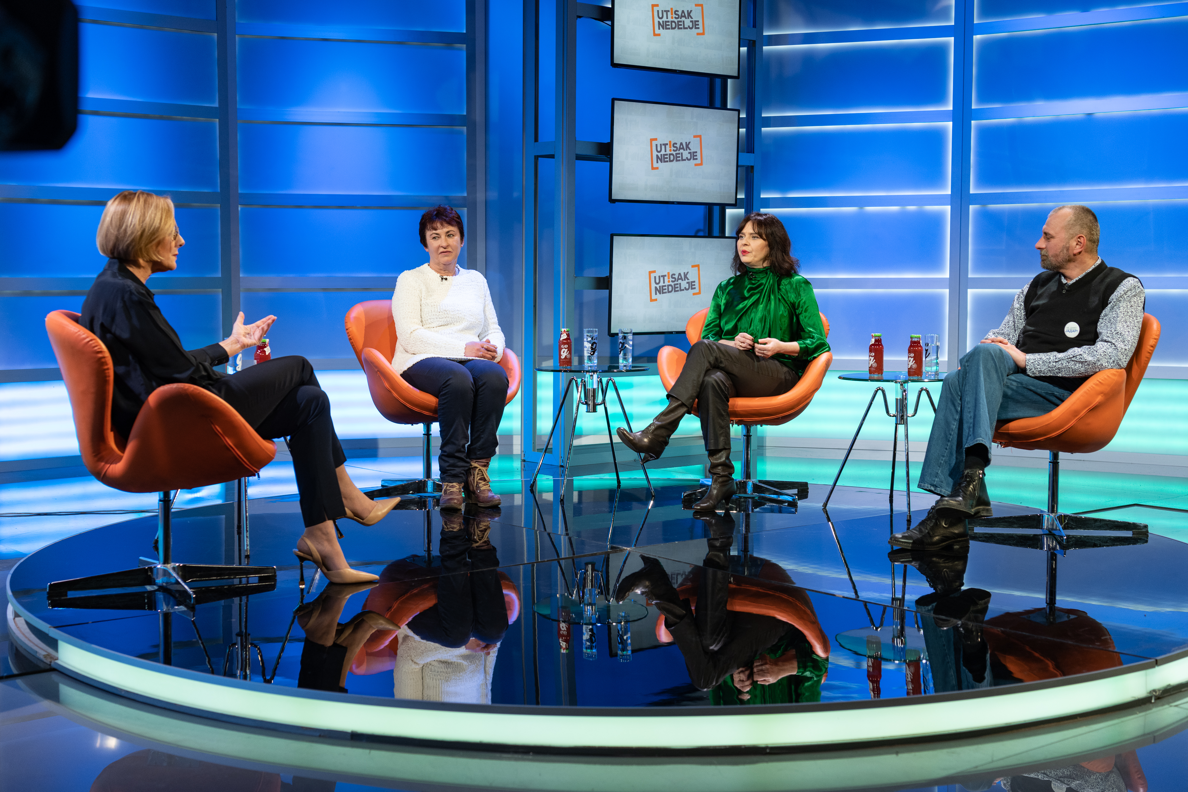 Beograd 13.02.2022. Olja Bećković, Ljiljana Bralović, Tatjana Mandić Rigonat i Zlatko Kokanović, emisija Utisak nedelje Foto: Ivan Dinić/Nova S