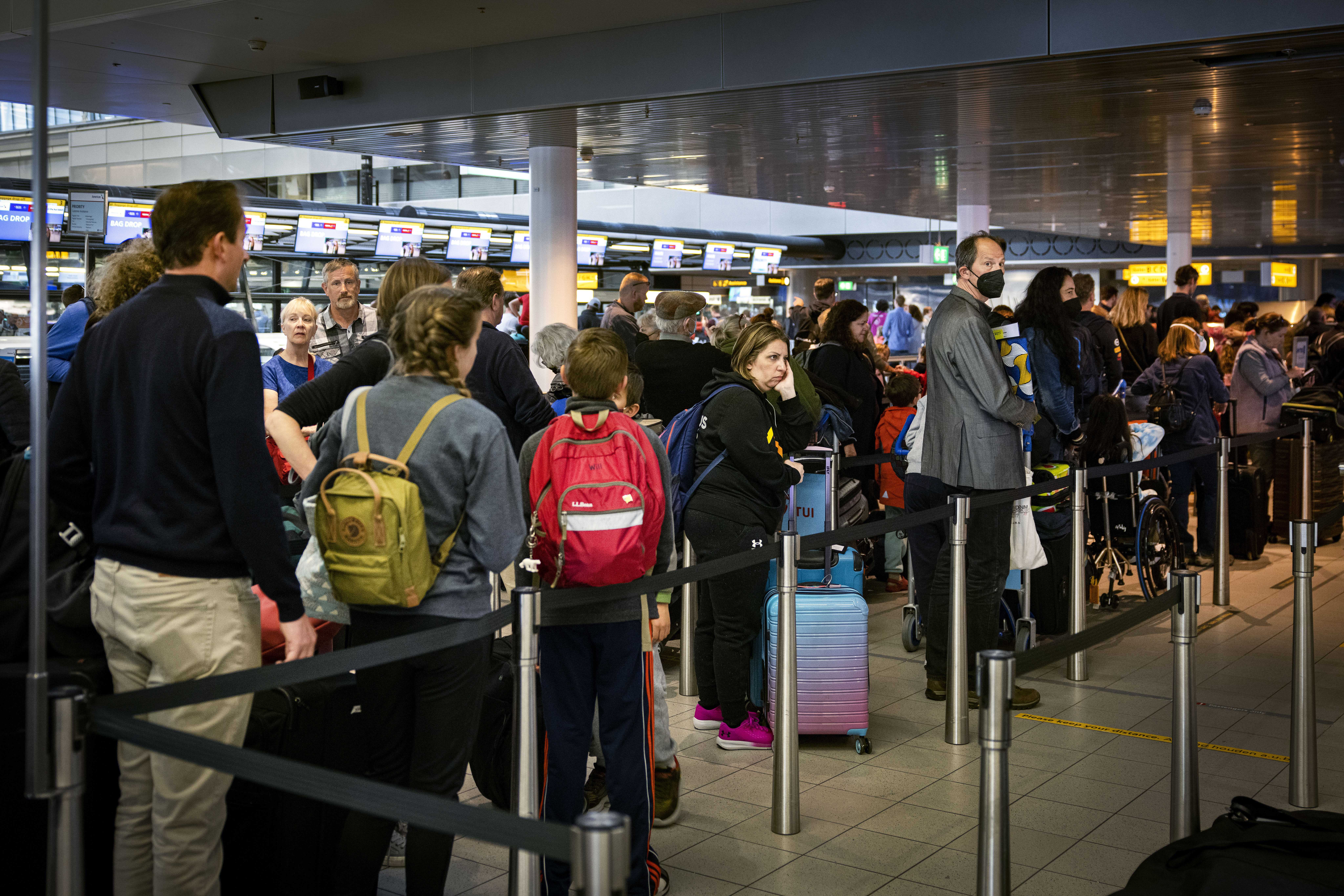 KLM ground personnel call for wildcat strike amid outsourcing plan