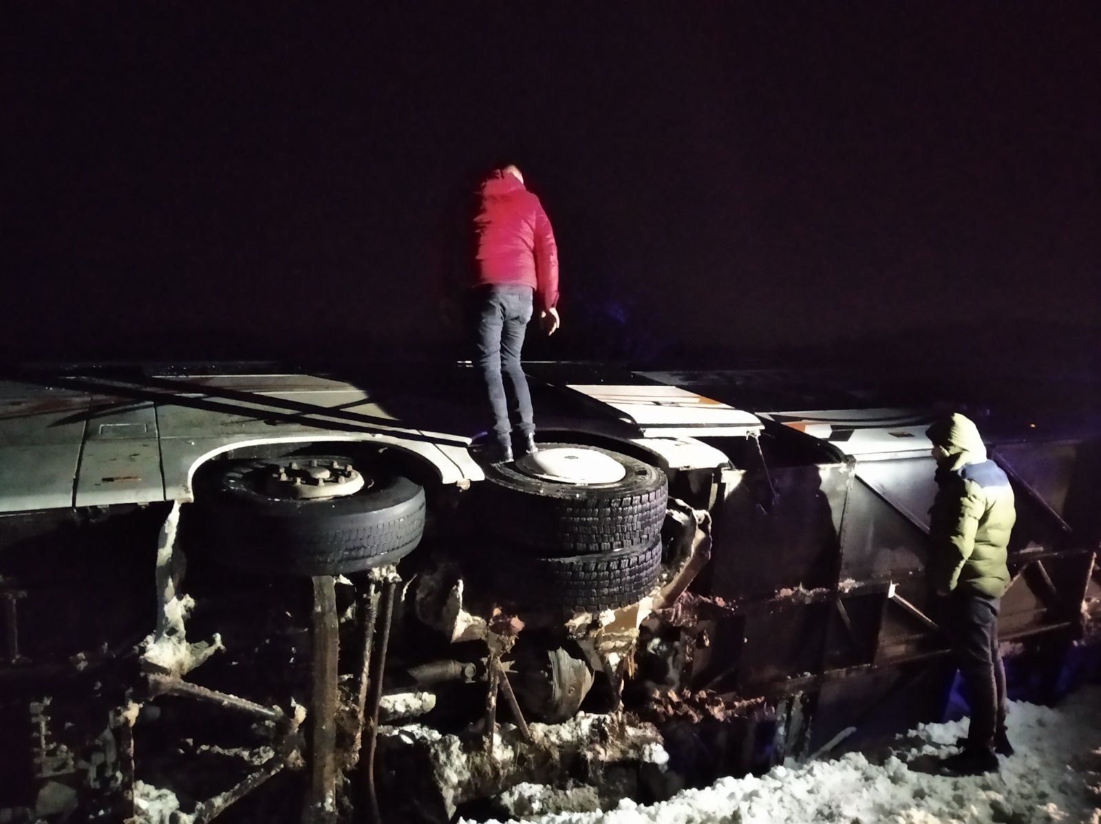 Autobus iz Prištine prevrnuose kod Kruševca
