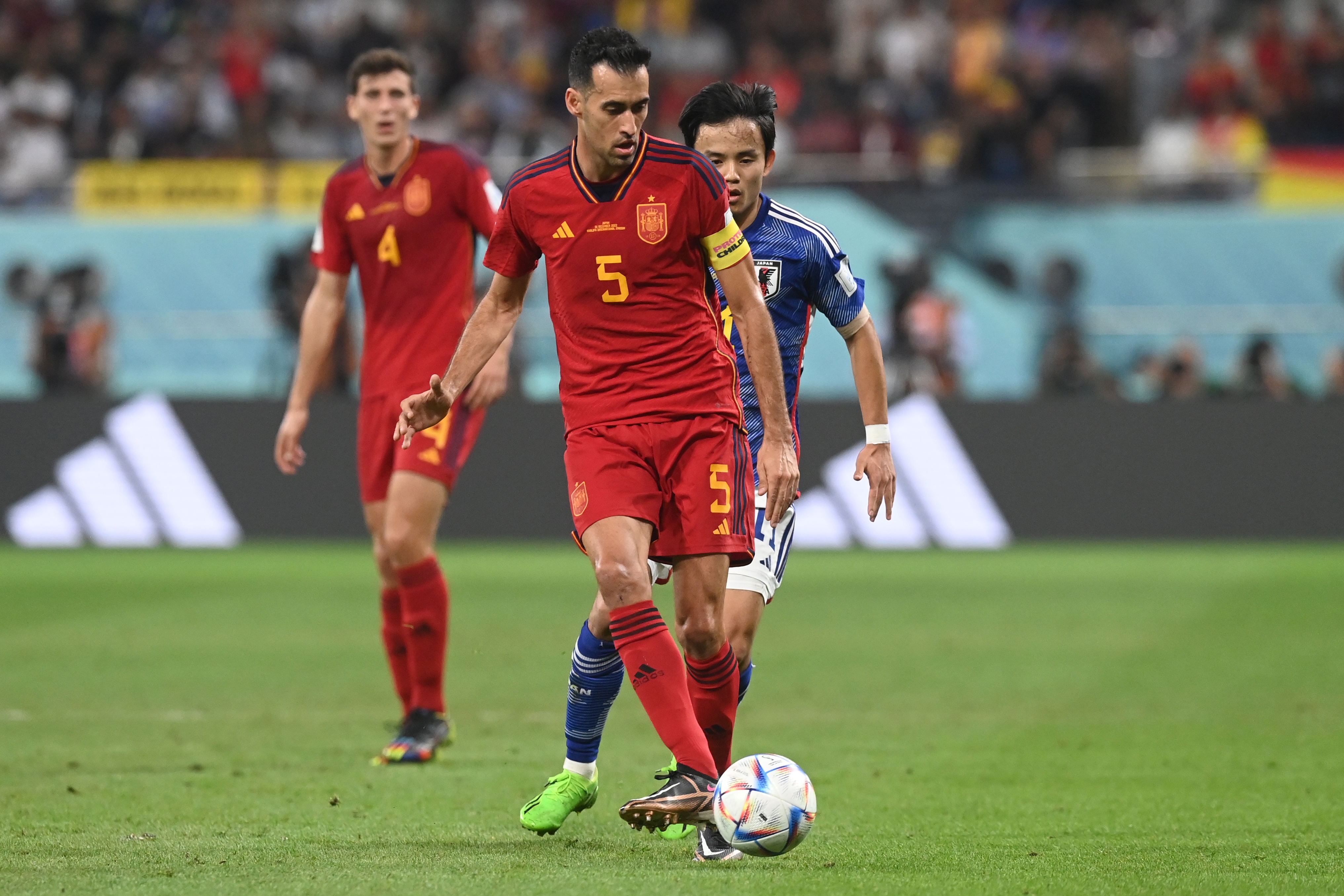 epa10342609 Sergio Busquets of Spain in action during the FIFA World Cup 2022 group E soccer match between Japan and Spain at Khalifa International Stadium in Doha, Qatar, 01 December 2022.  EPA-EFE/Neil Hall
