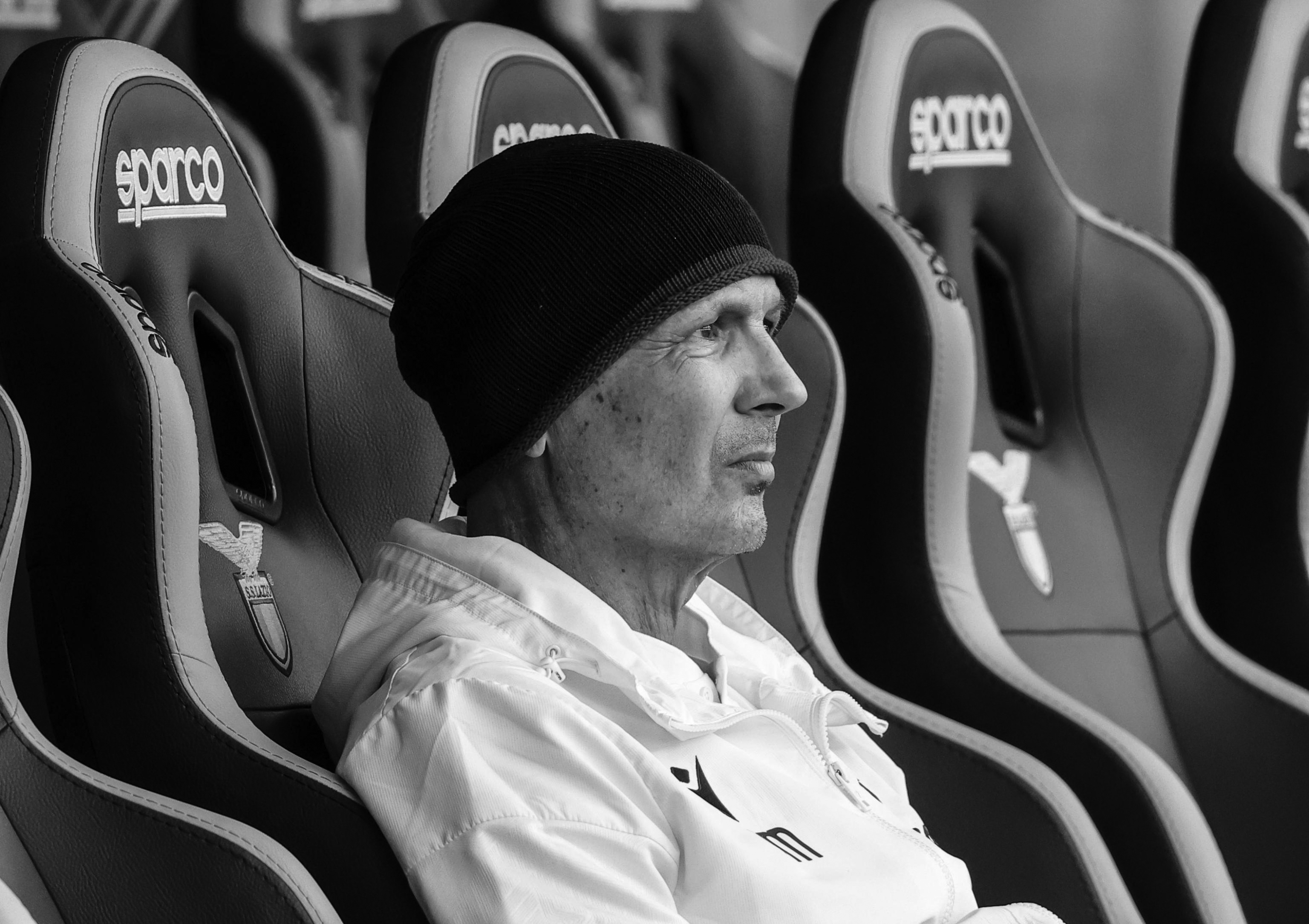 epa10120816 Bologna's head coach Sinisa Mihajlovic reacts during the Italian Serie A soccer match between  SS Lazio vs Bologna FC at the Olimpico stadium in Rome, Italy, 14 August 2022.  EPA-EFE/GIUSEPPE LAMI