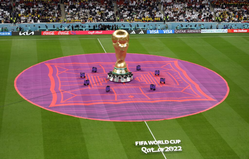 epa10316186 A giant inflatable World Cup trophy is placed in the centre of the pitch prior to the FIFA World Cup 2022 group A Opening Match between Qatar and Ecuador at Al Bayt Stadium in Al Khor, Qatar, 20 November 2022.  EPA-EFE/Ronald Wittek