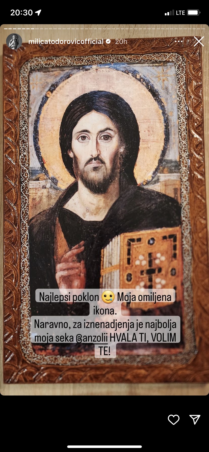 Milica Todorović, ikona, poklon Foto: Instagram/milicatodorovićofficial
