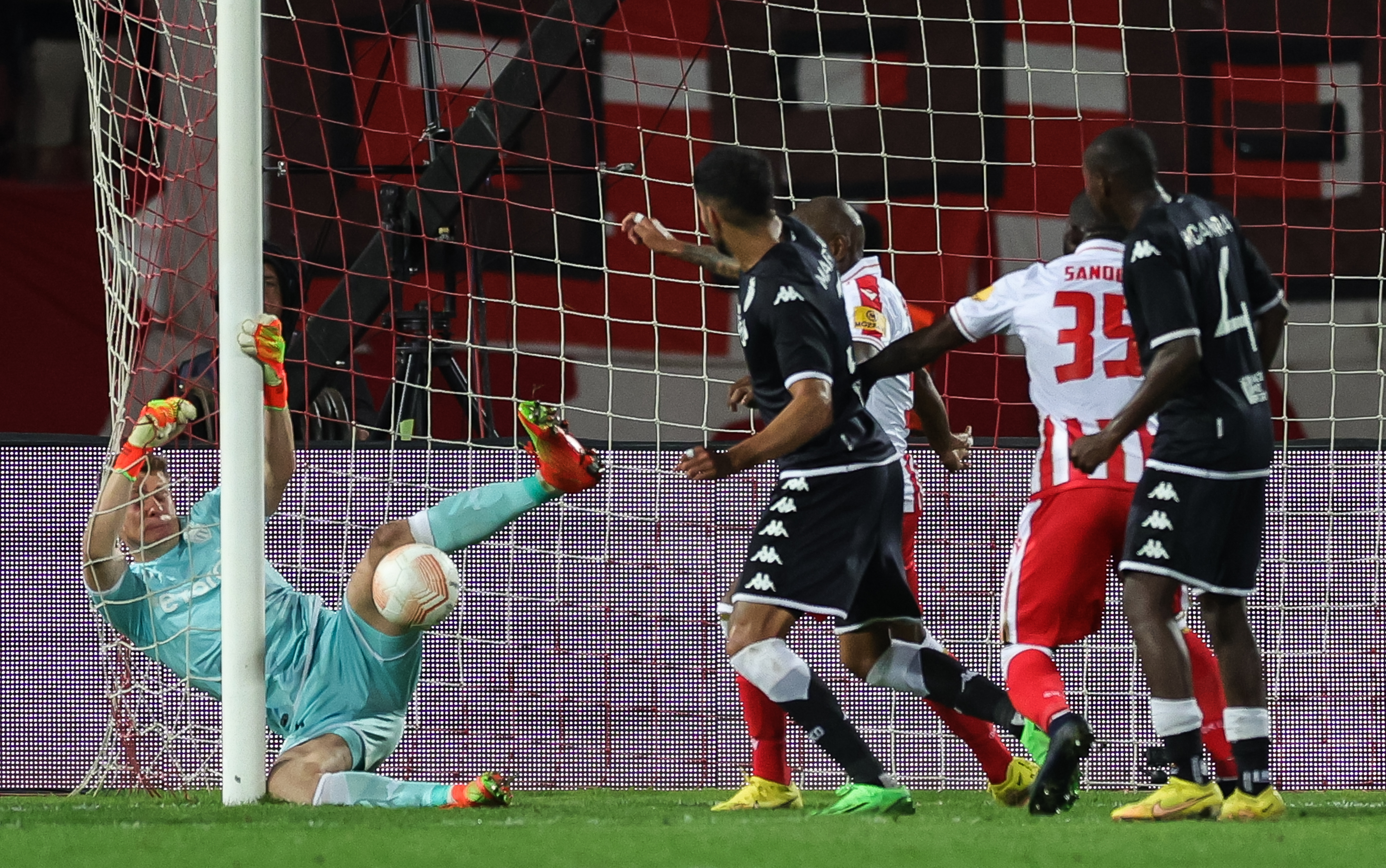 FK Crvena zvezda, FK Monako