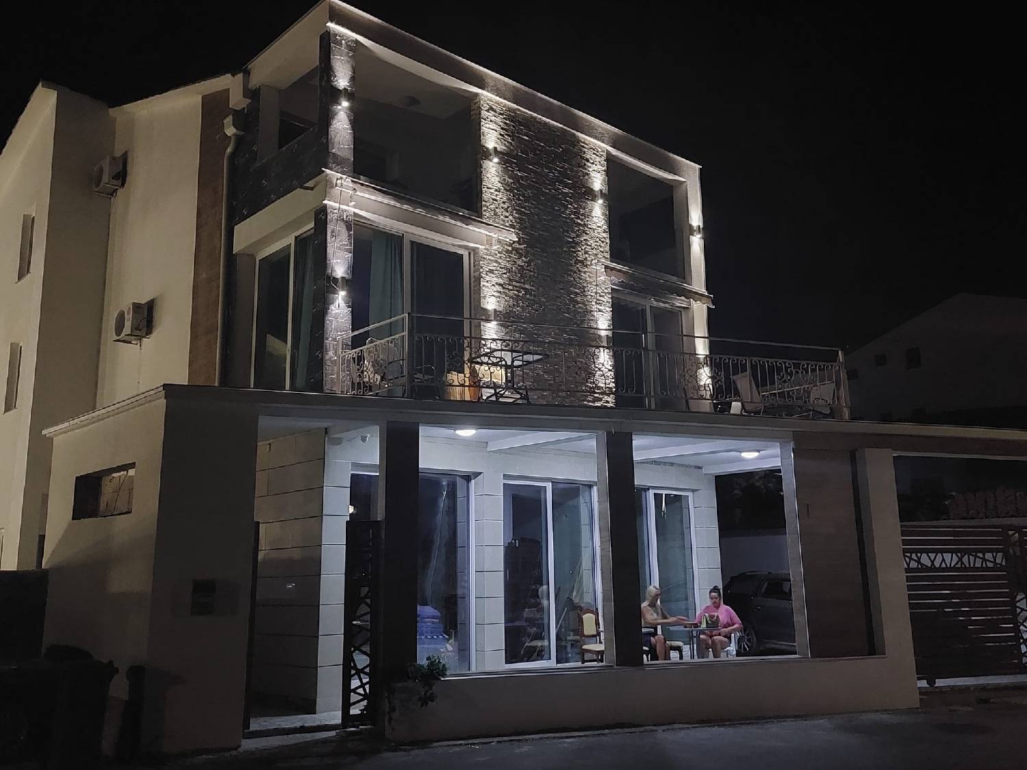 Miloš Bojanić, renoviranje, luksuzna vila na moru Foto: Grand.Online