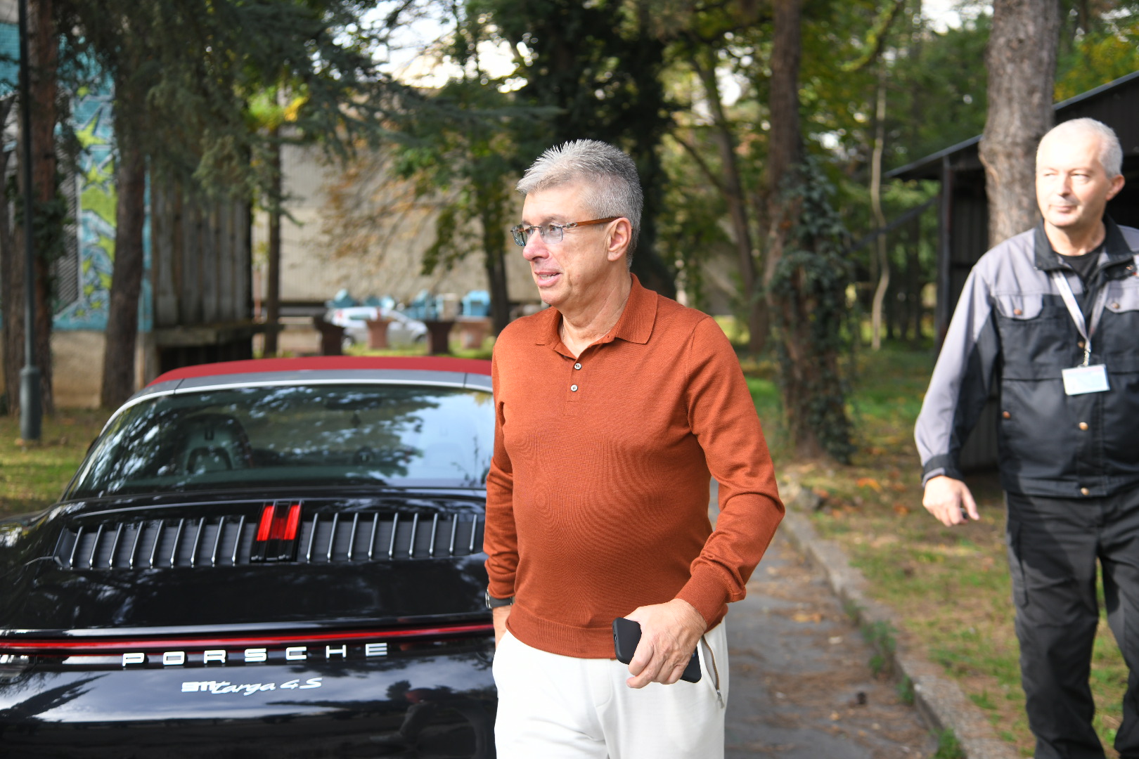 Beograd 24. oktobar 2022. Zvezde Granda snimanje dolazak clanova zirija automobil porse Foto:Nemanja Jovanović/Nova.rs